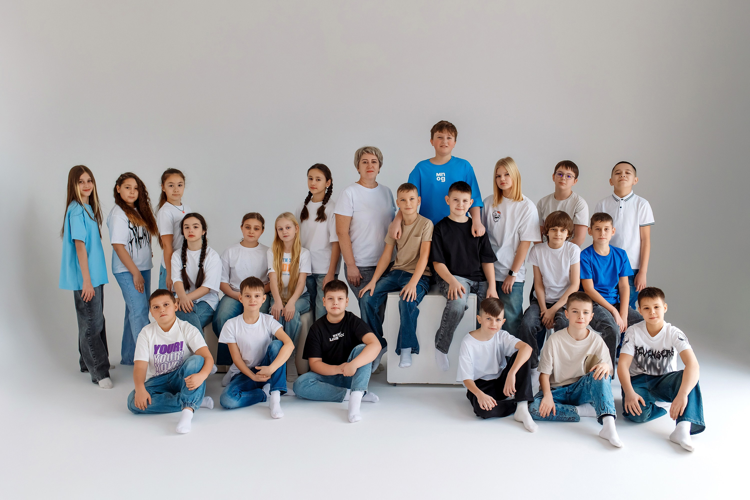 4 класс съемка в фотостудии. Фотограф Любовь Корниенко, Примоский край