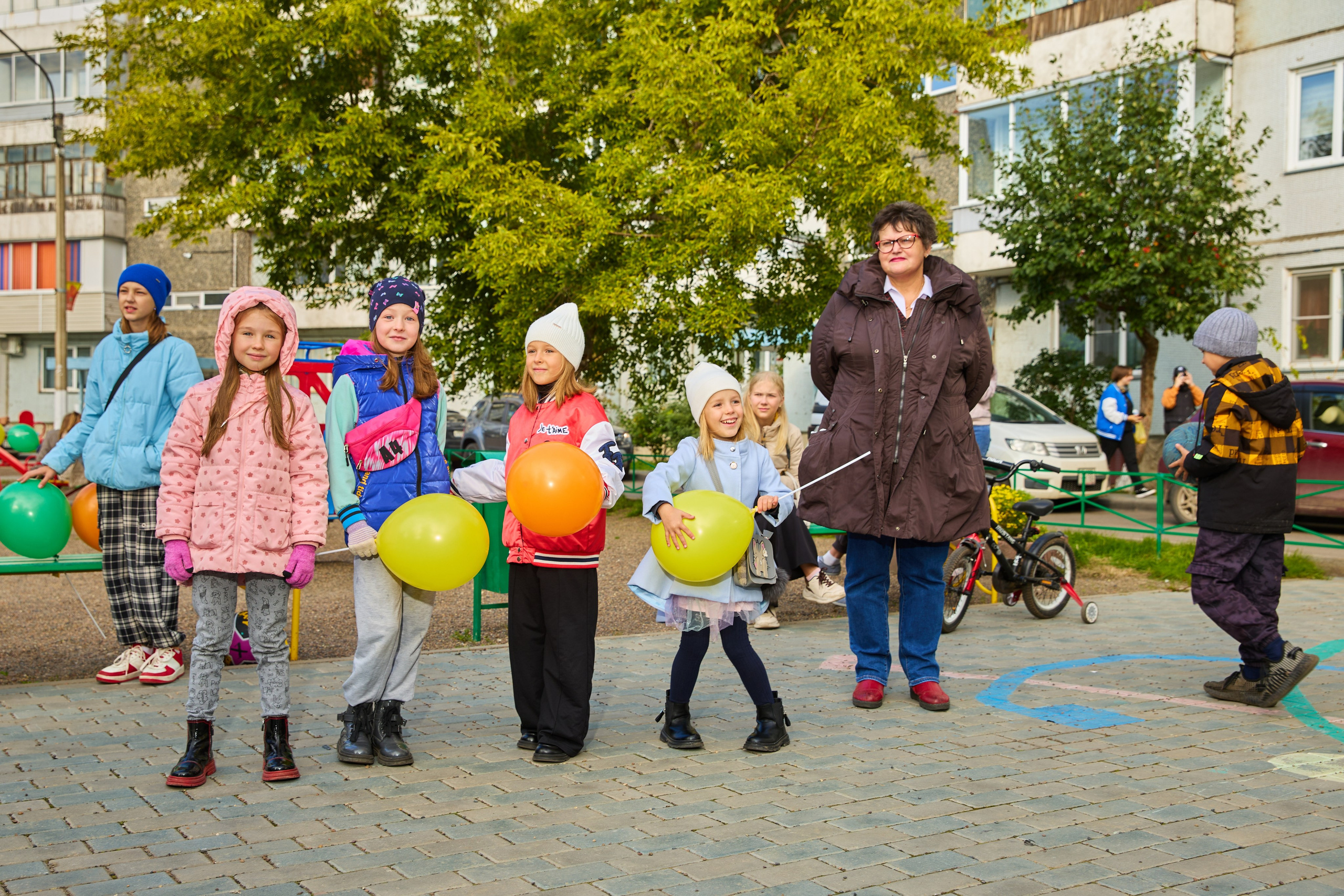Лето закончилось, но праздник продолжается. День двора