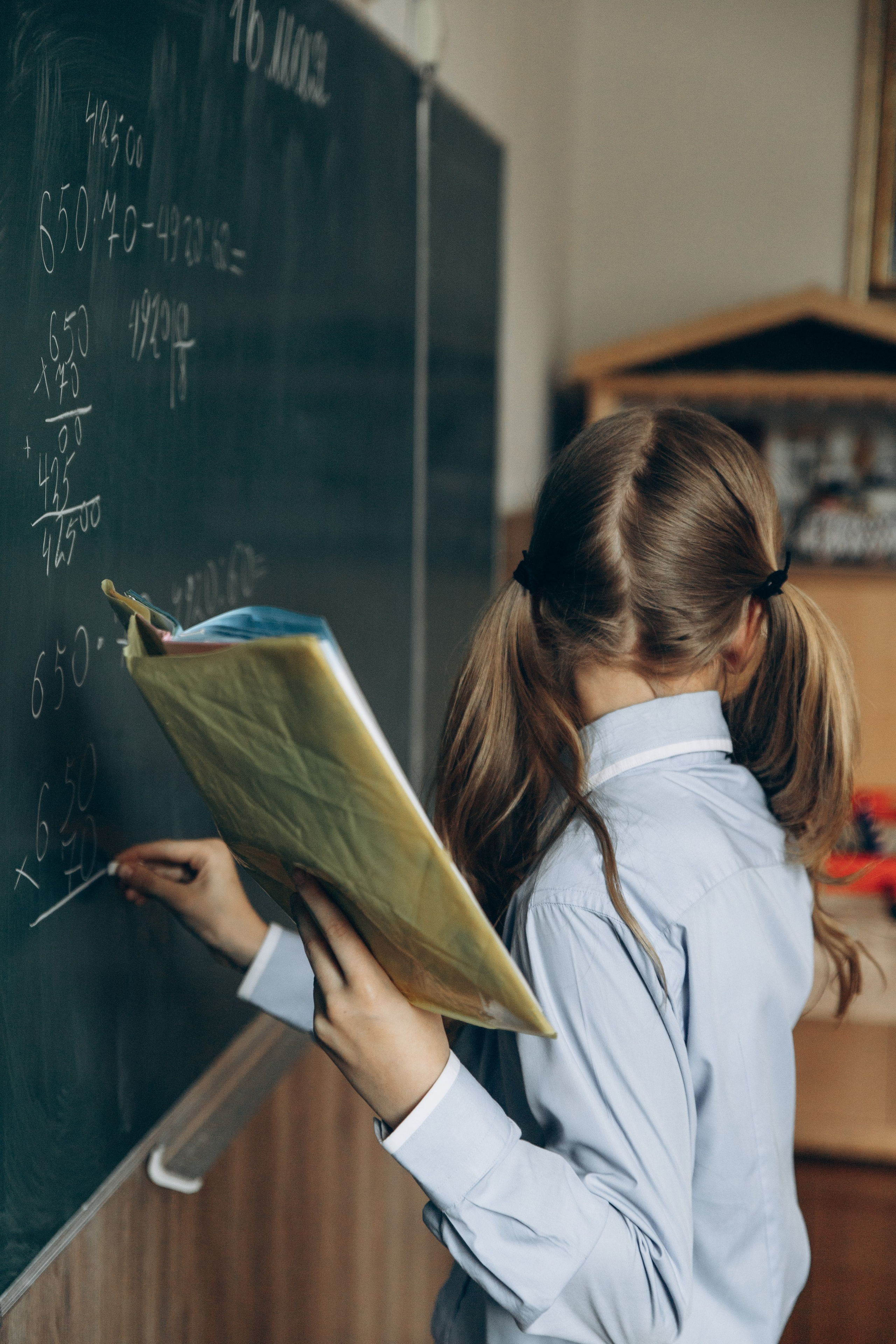 Школьные фотографии могут быть такими. Репортажный и детский фотограф в Минске