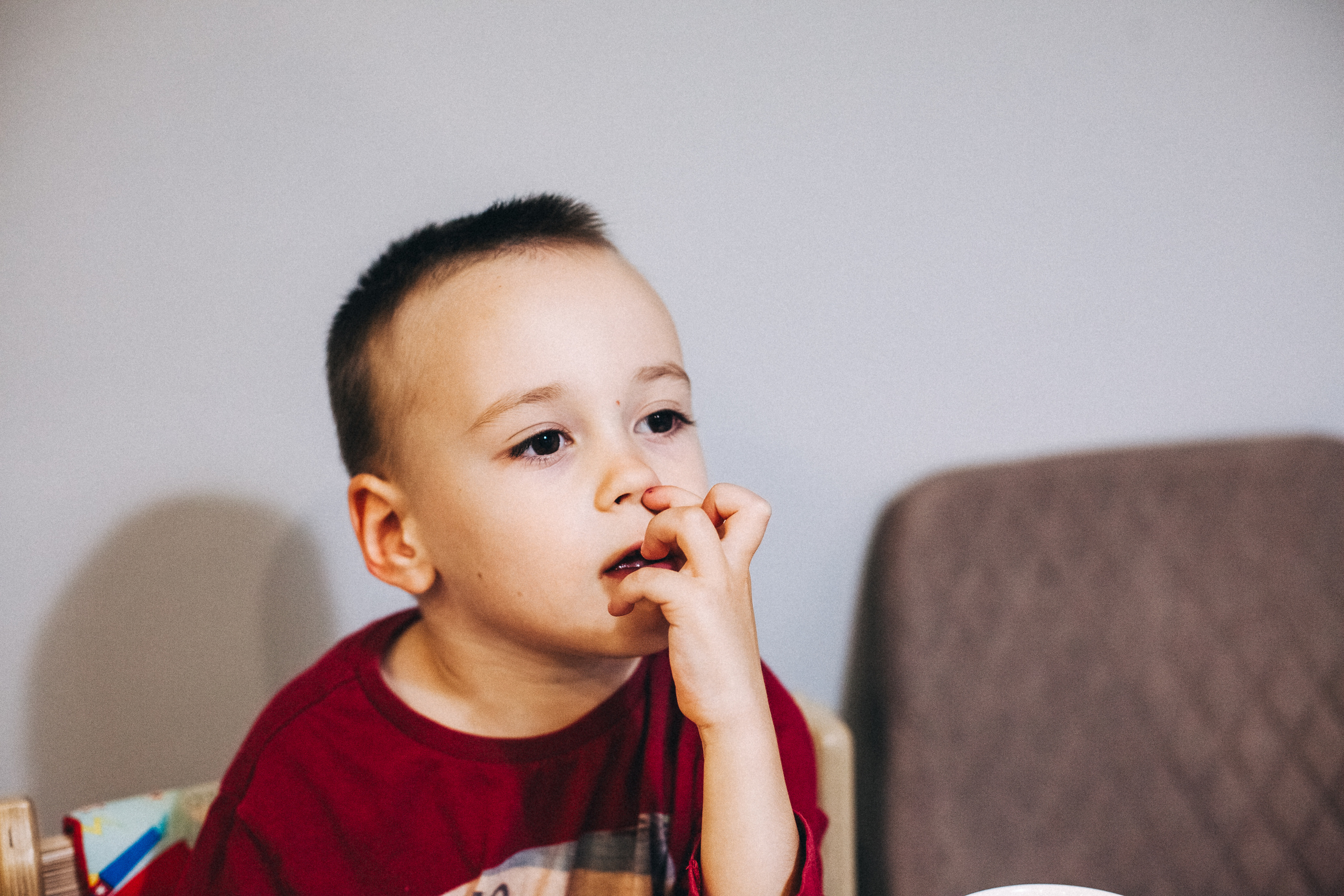 Юля и Даня. Обычный будний день. Семейный фотограф, фотограф родов, репортажей фотограф в Санкт-Петербу