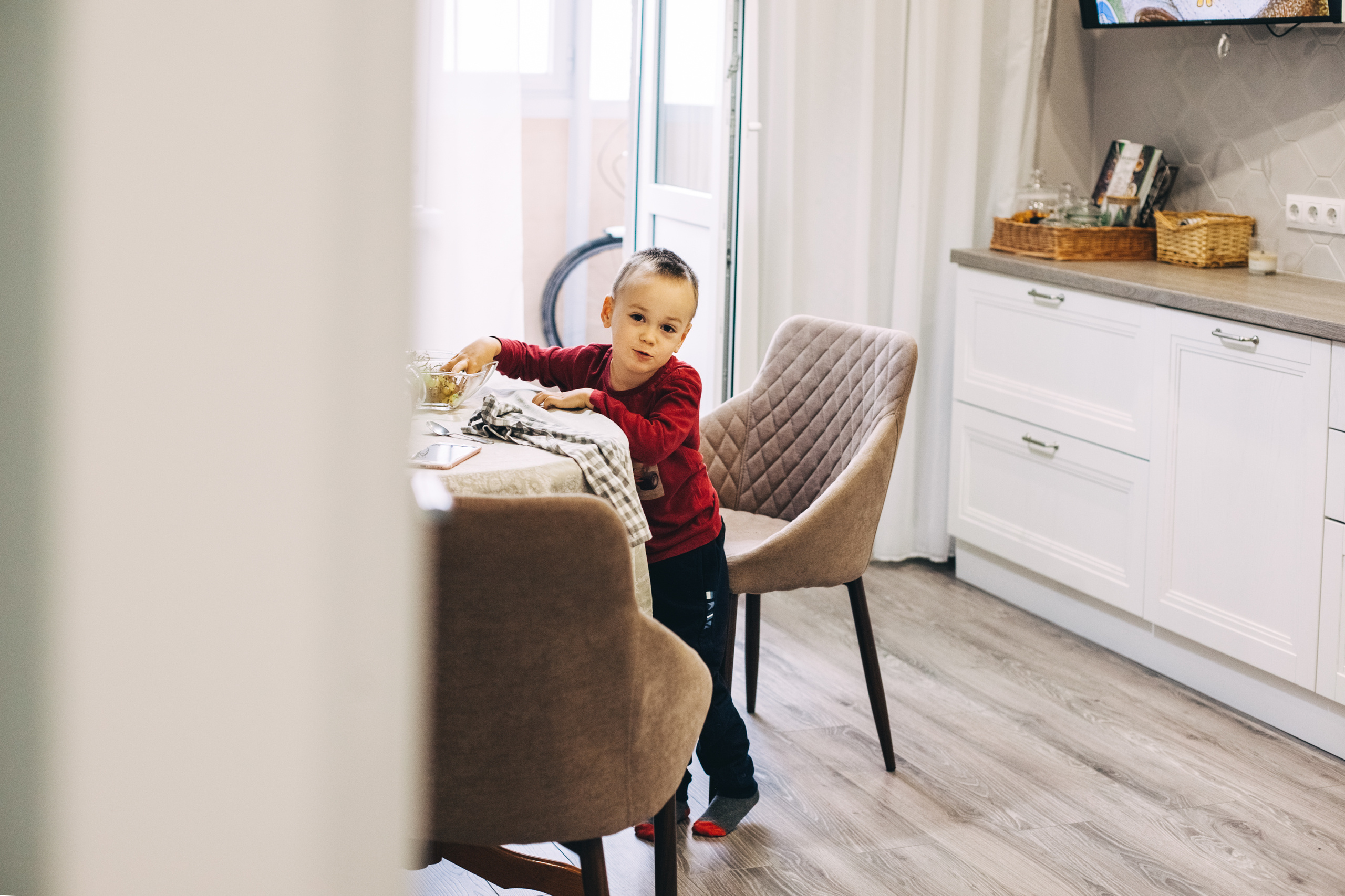 Юля и Даня. Обычный будний день. Семейный фотограф, фотограф родов, репортажей фотограф в Санкт-Петербу