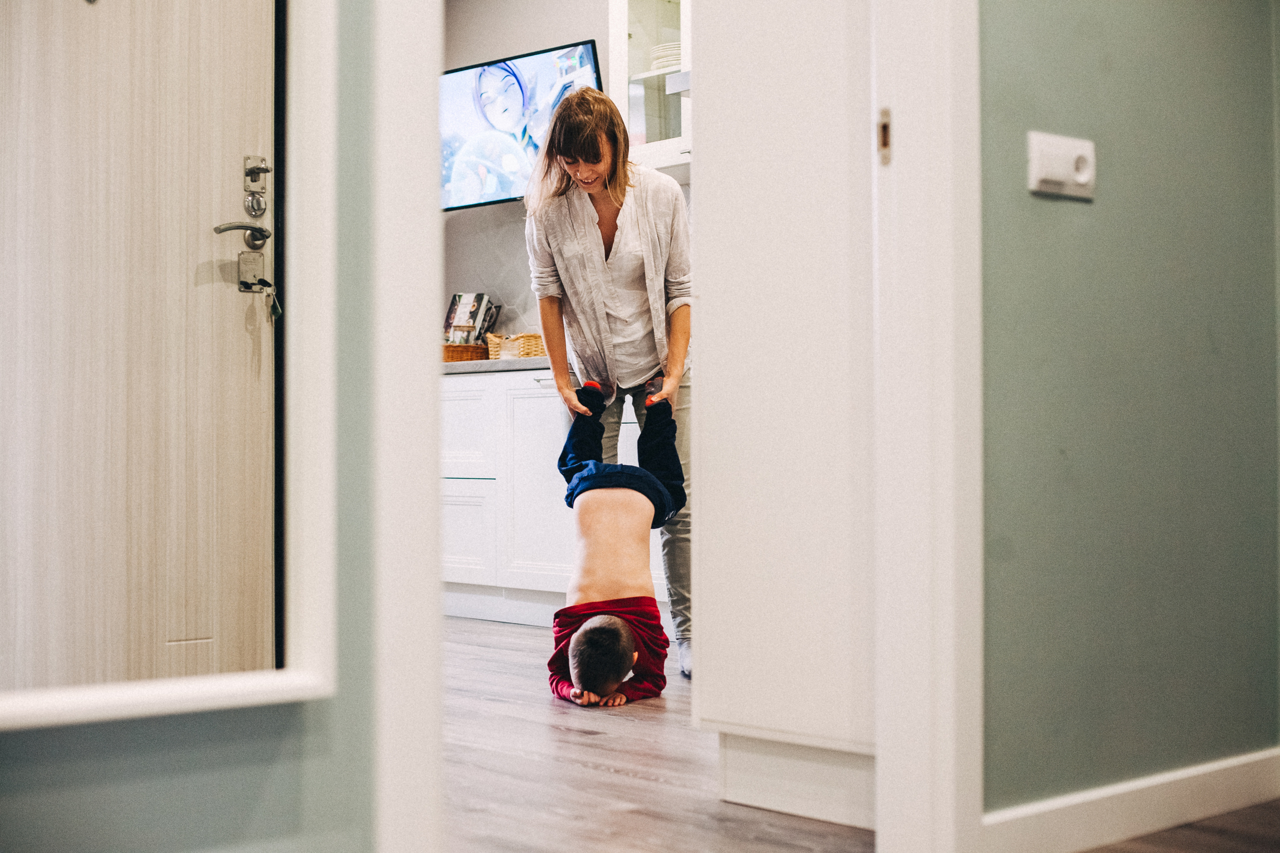 Юля и Даня. Обычный будний день. Семейный фотограф, фотограф родов, репортажей фотограф в Санкт-Петербу