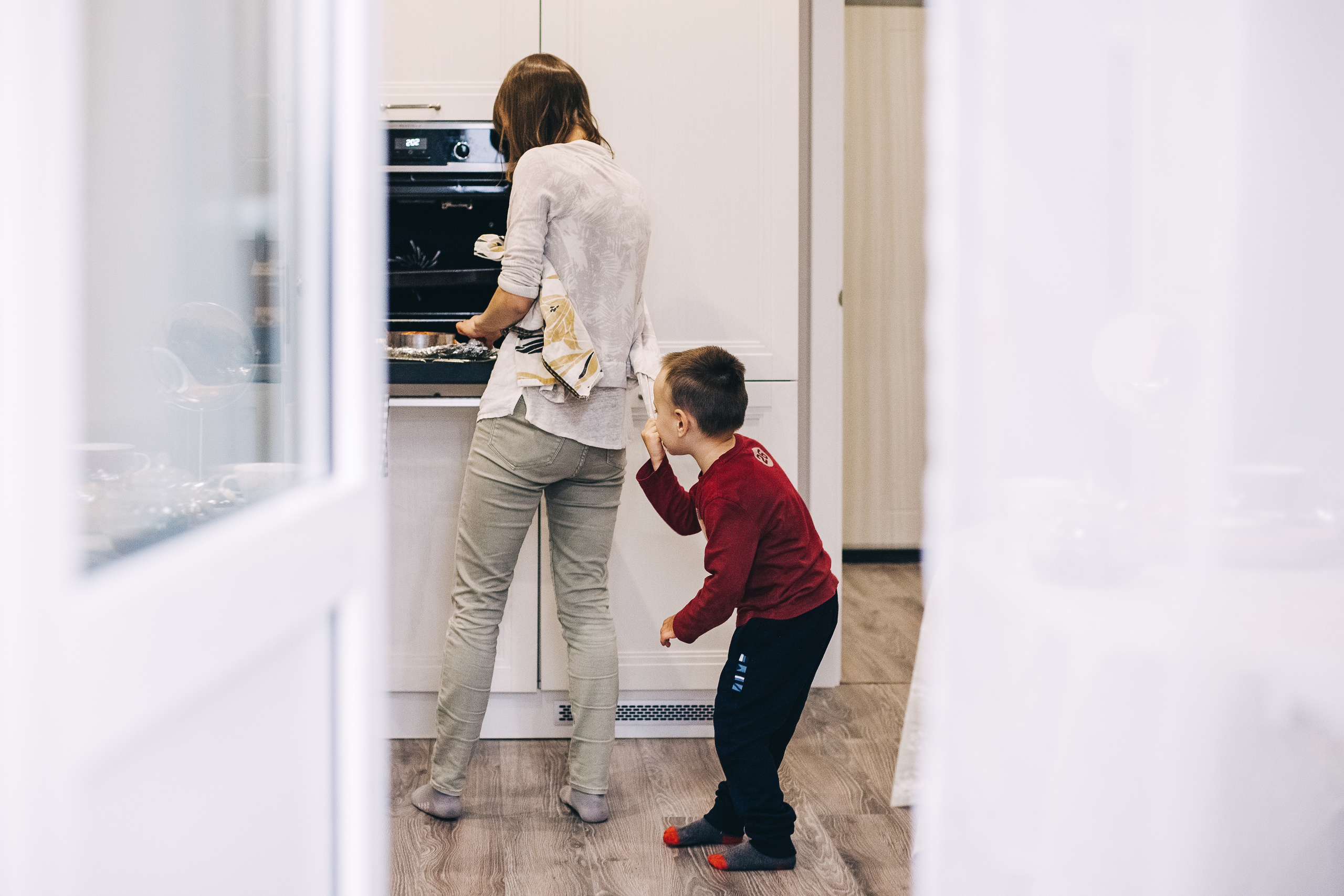 Юля и Даня. Обычный будний день. Семейный фотограф, фотограф родов, репортажей фотограф в Санкт-Петербу