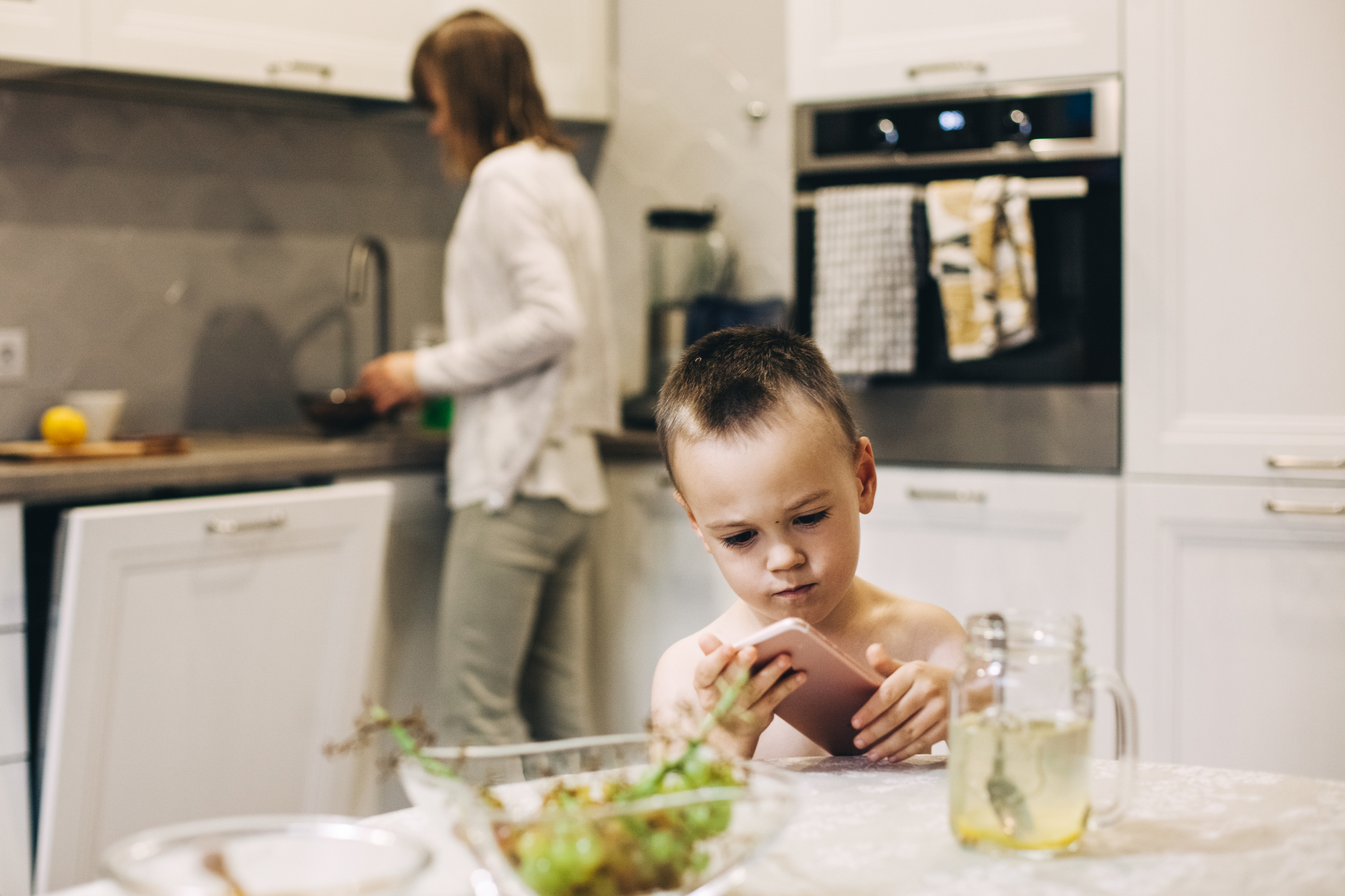 Юля и Даня. Обычный будний день. Семейный фотограф, фотограф родов, репортажей фотограф в Санкт-Петербу