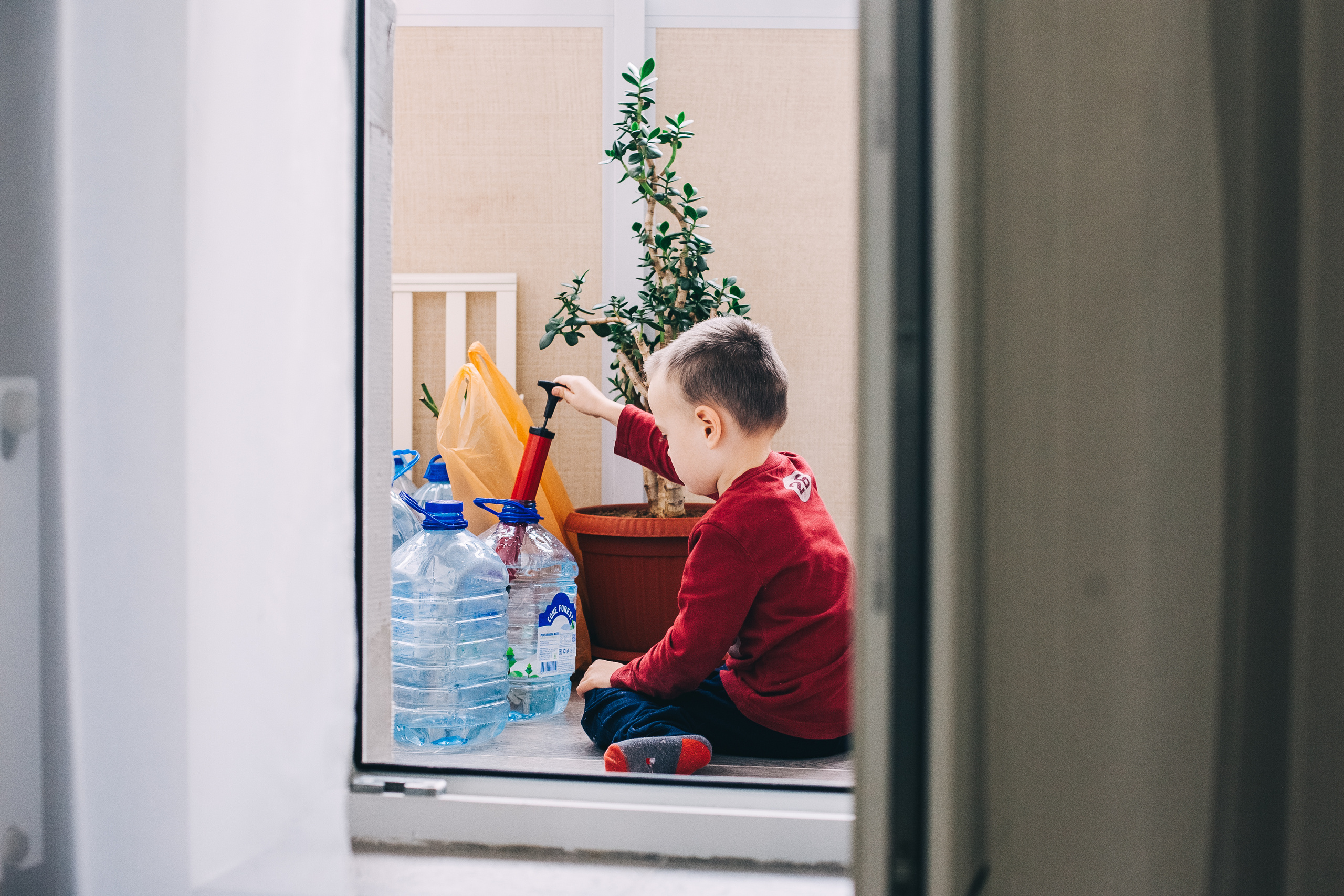 Юля и Даня. Обычный будний день. Семейный фотограф, фотограф родов, репортажей фотограф в Санкт-Петербу