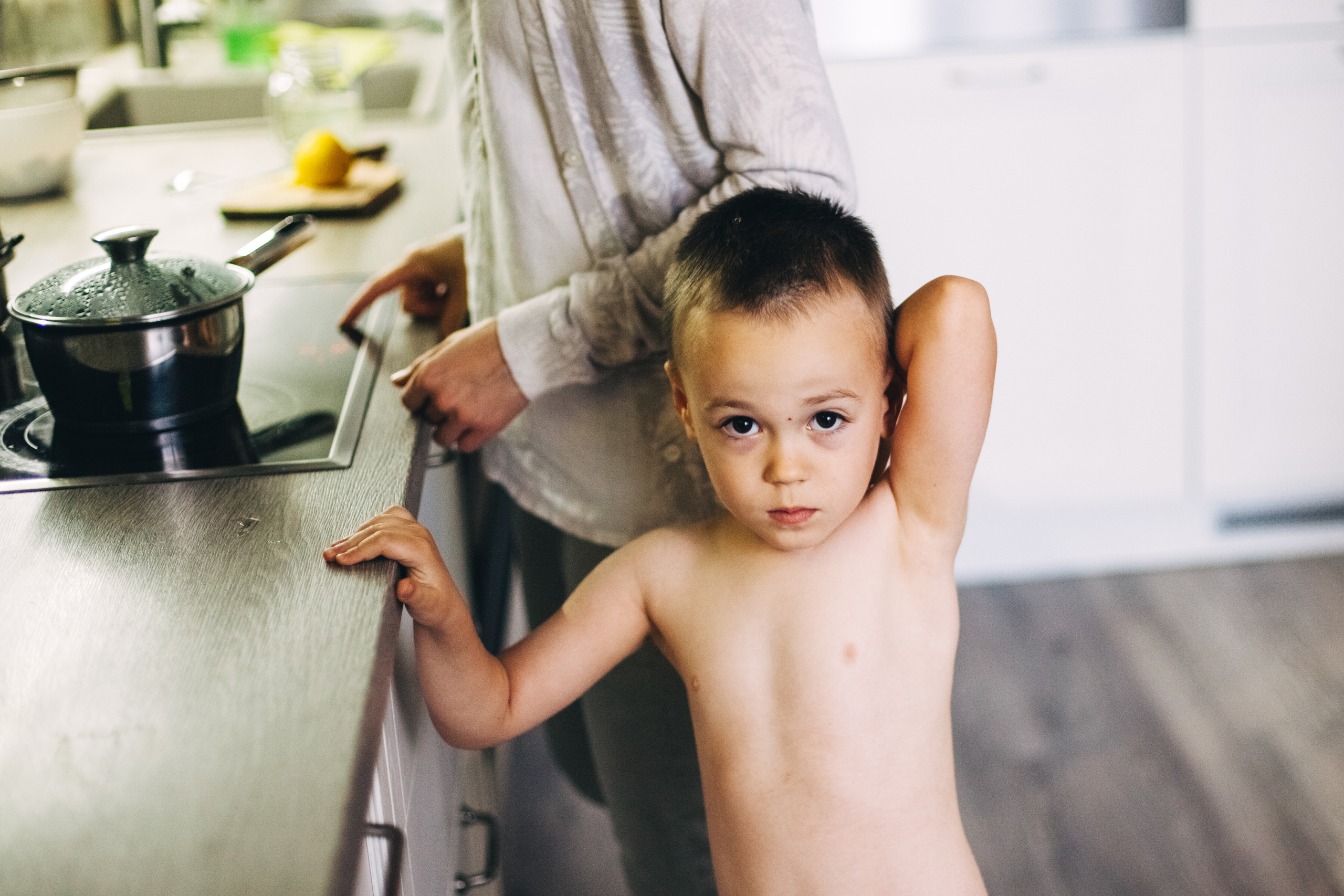 Юля и Даня. Обычный будний день. Семейный фотограф, фотограф родов, репортажей фотограф в Санкт-Петербу