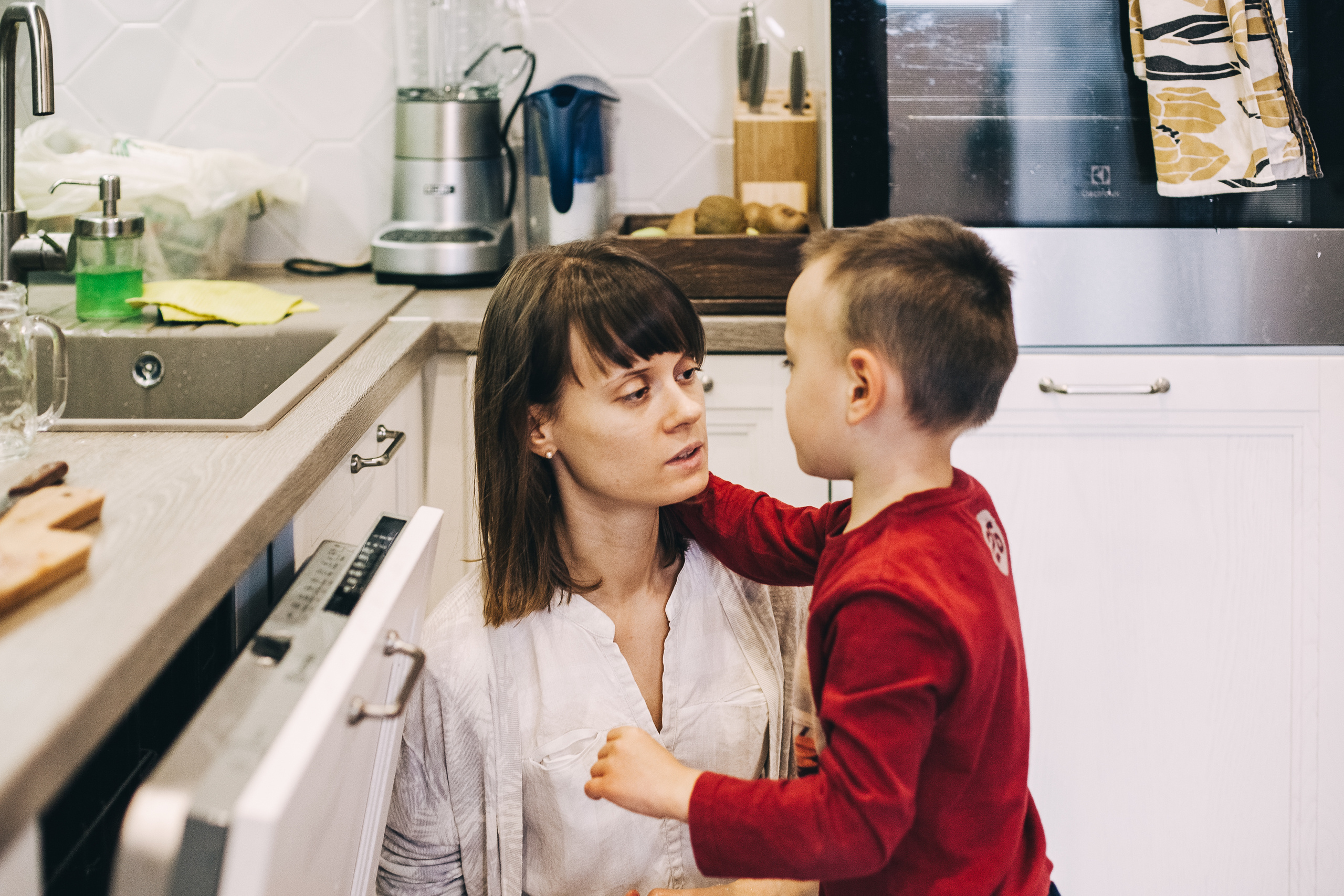 Юля и Даня. Обычный будний день. Семейный фотограф, фотограф родов, репортажей фотограф в Санкт-Петербу