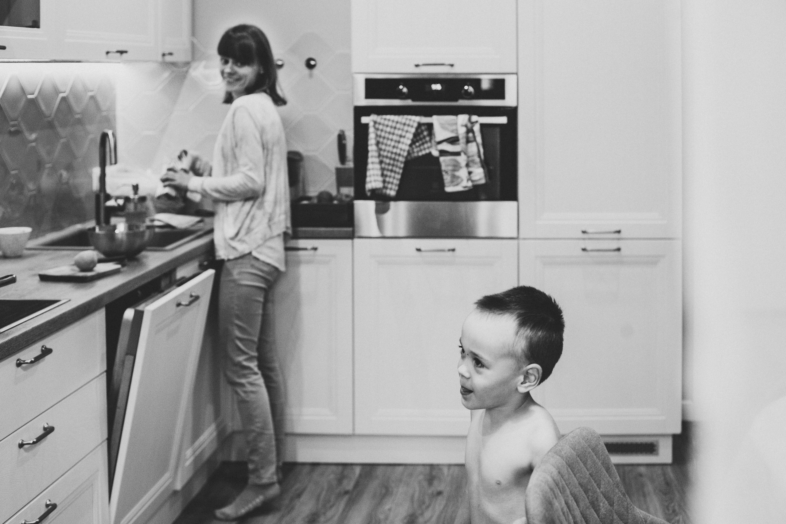 Юля и Даня. Обычный будний день. Семейный фотограф, фотограф родов, репортажей фотограф в Санкт-Петербу