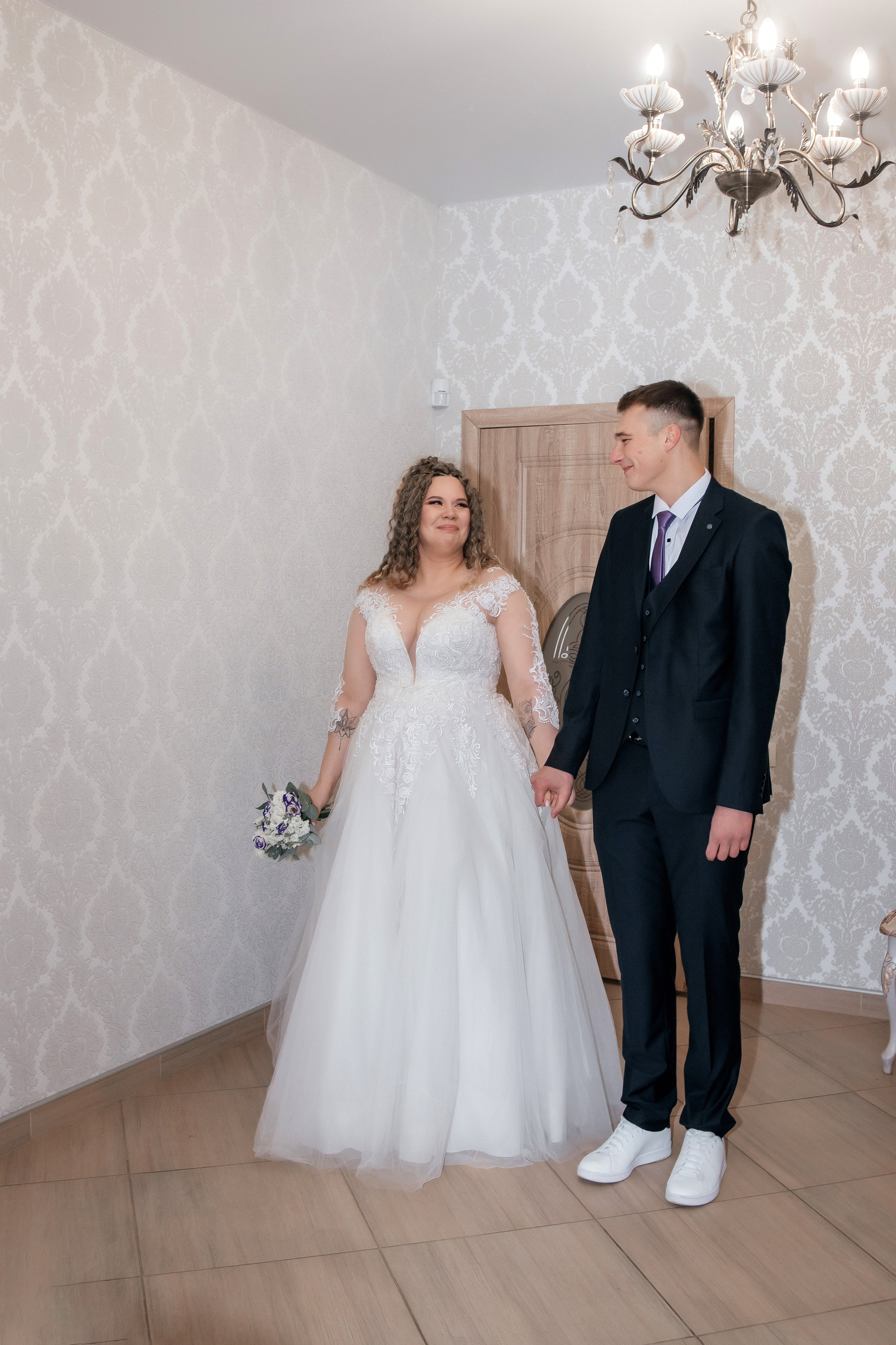 Ноябрьская свадьба в Сормовском ЗАГСе и в фотостудии Акт Первый. Свадебный фотограф и фотограф Love-Store в Нижнем Новгороде Анастасия