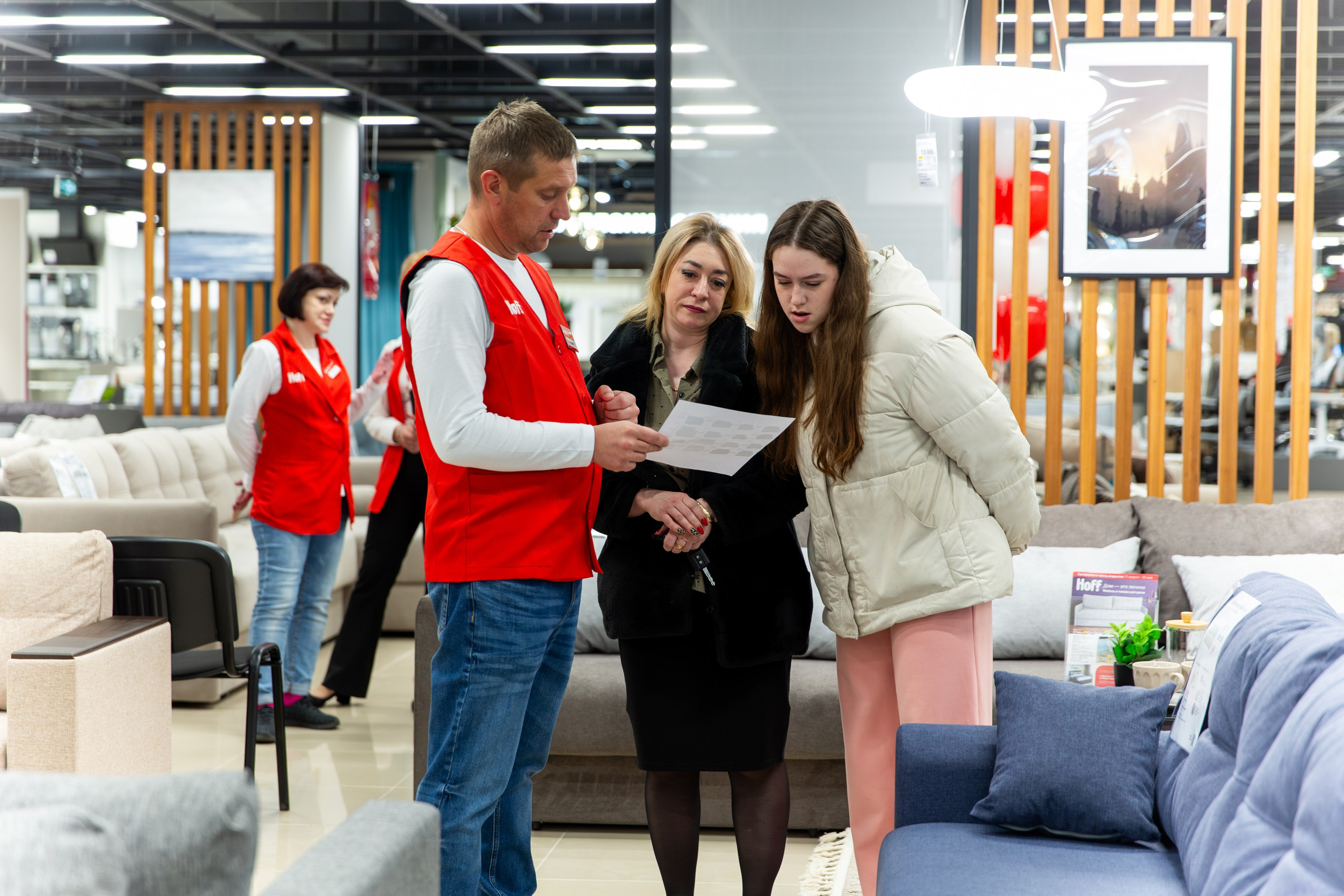 Открытие HOFF. Свадебный и репортажный фотограф в Ярославле Евгений Шовдин