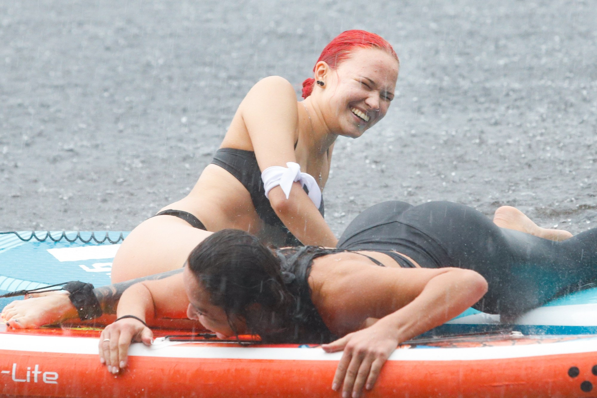 «Последний герой» в лагере для взрослых «Изи». Фотограф Дарья Попова