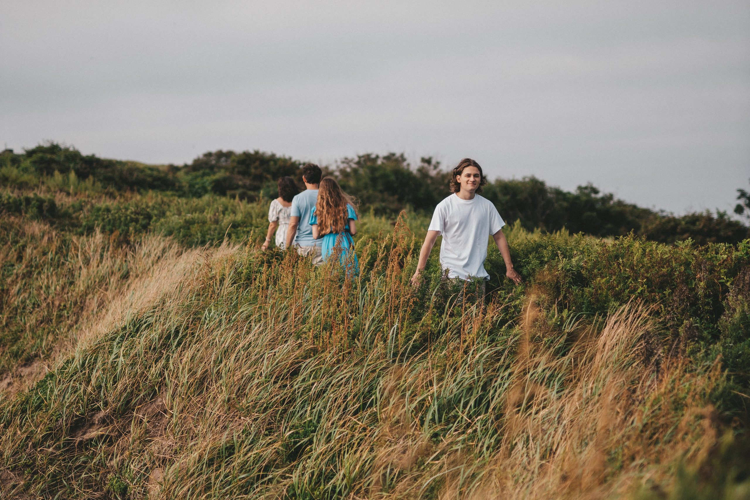 Семейная лайфстайл фотосессия на природе. Портретный и семейный фотограф во Владивостоке Светлана Мухильченко