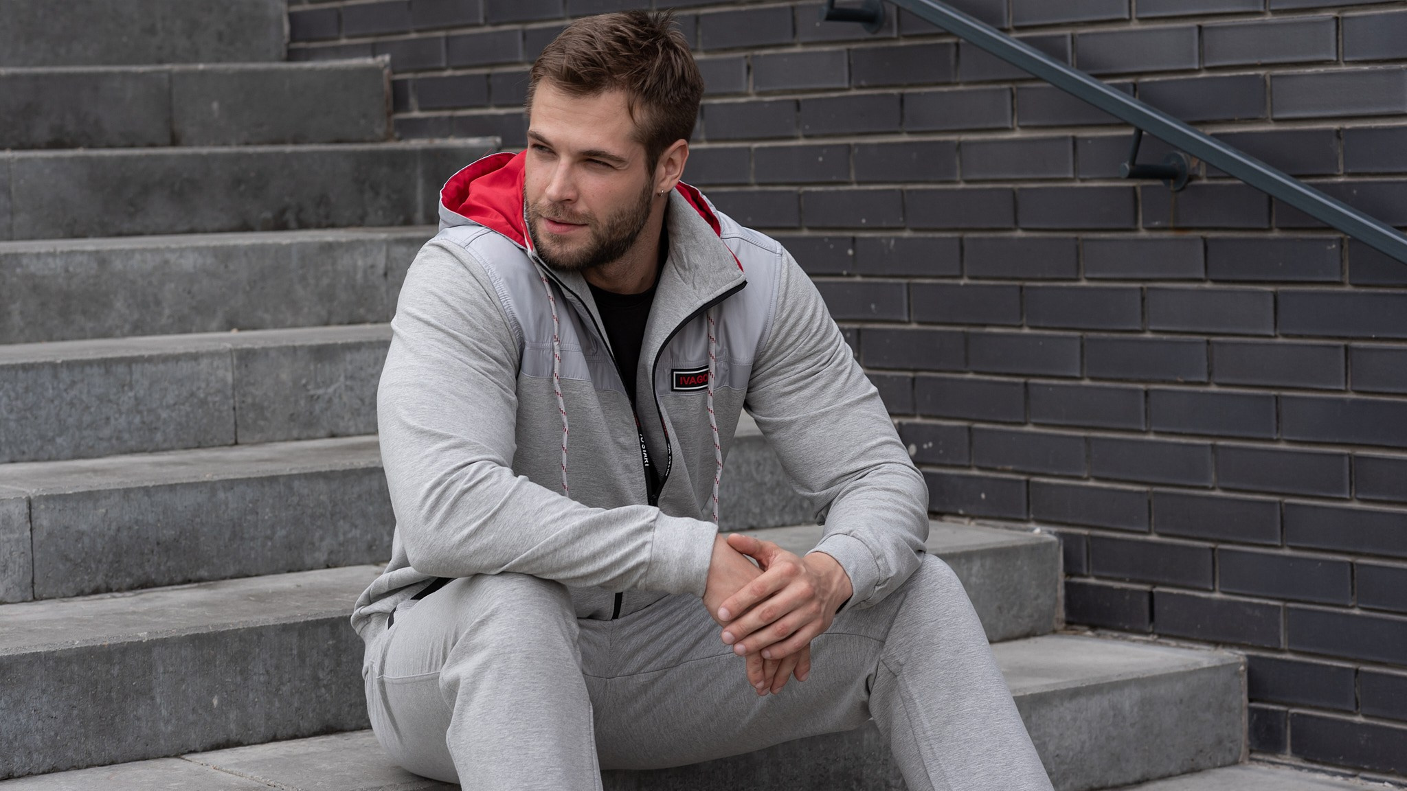 Парень модель. Продакшен г. Москва съемка мужской одежды, мужские модели, фото и видео, организация под ключ