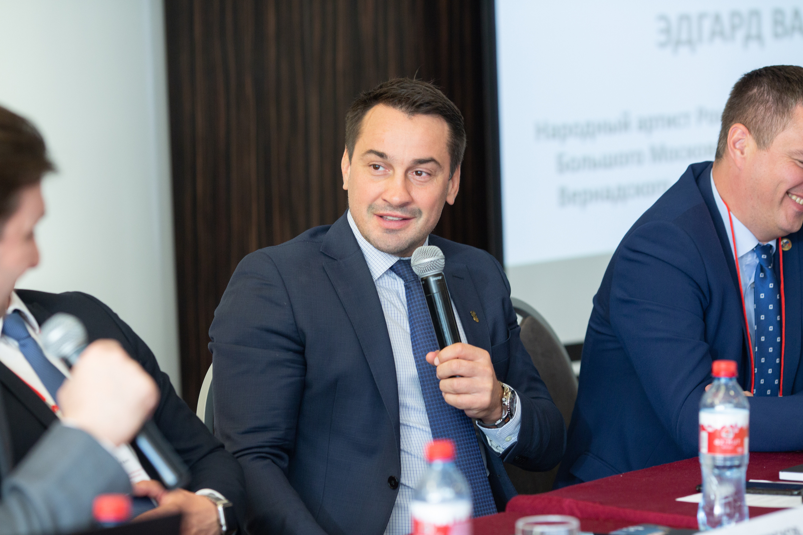 Форум АнтиДилер. Свадебный и семейный фотограф