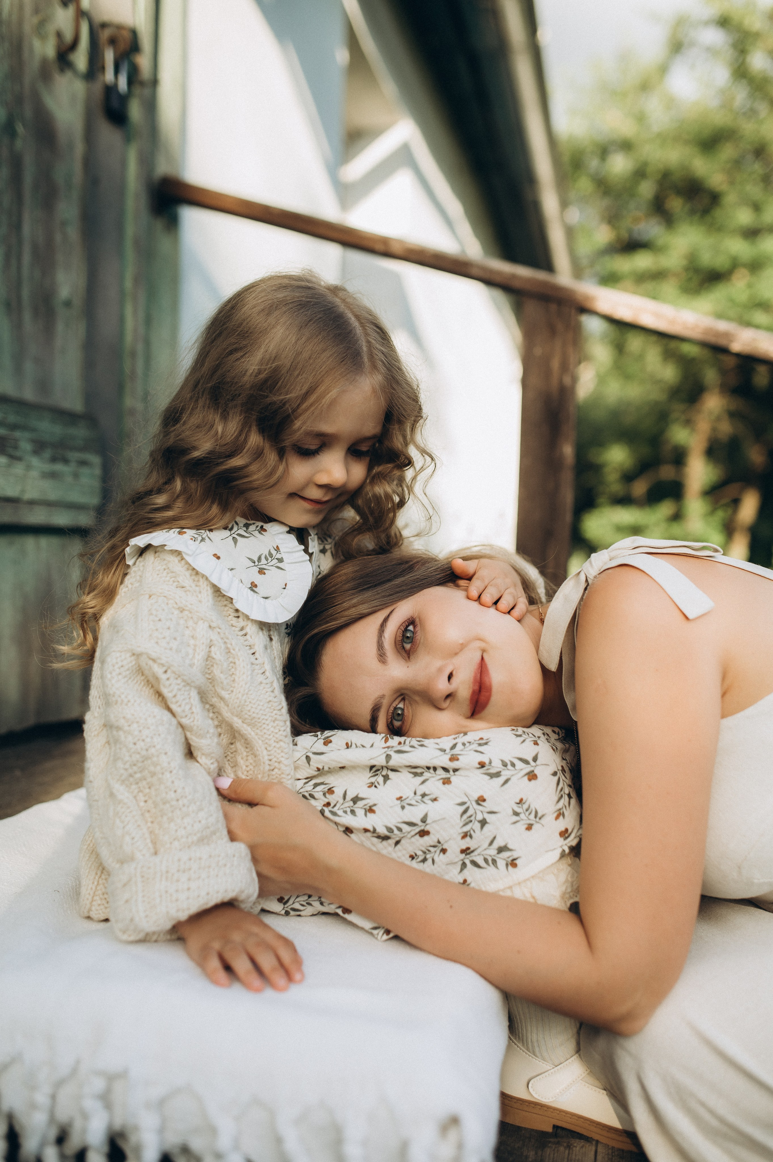 Мамины объятья. Фотограф Быстрова Дарья г. Москва