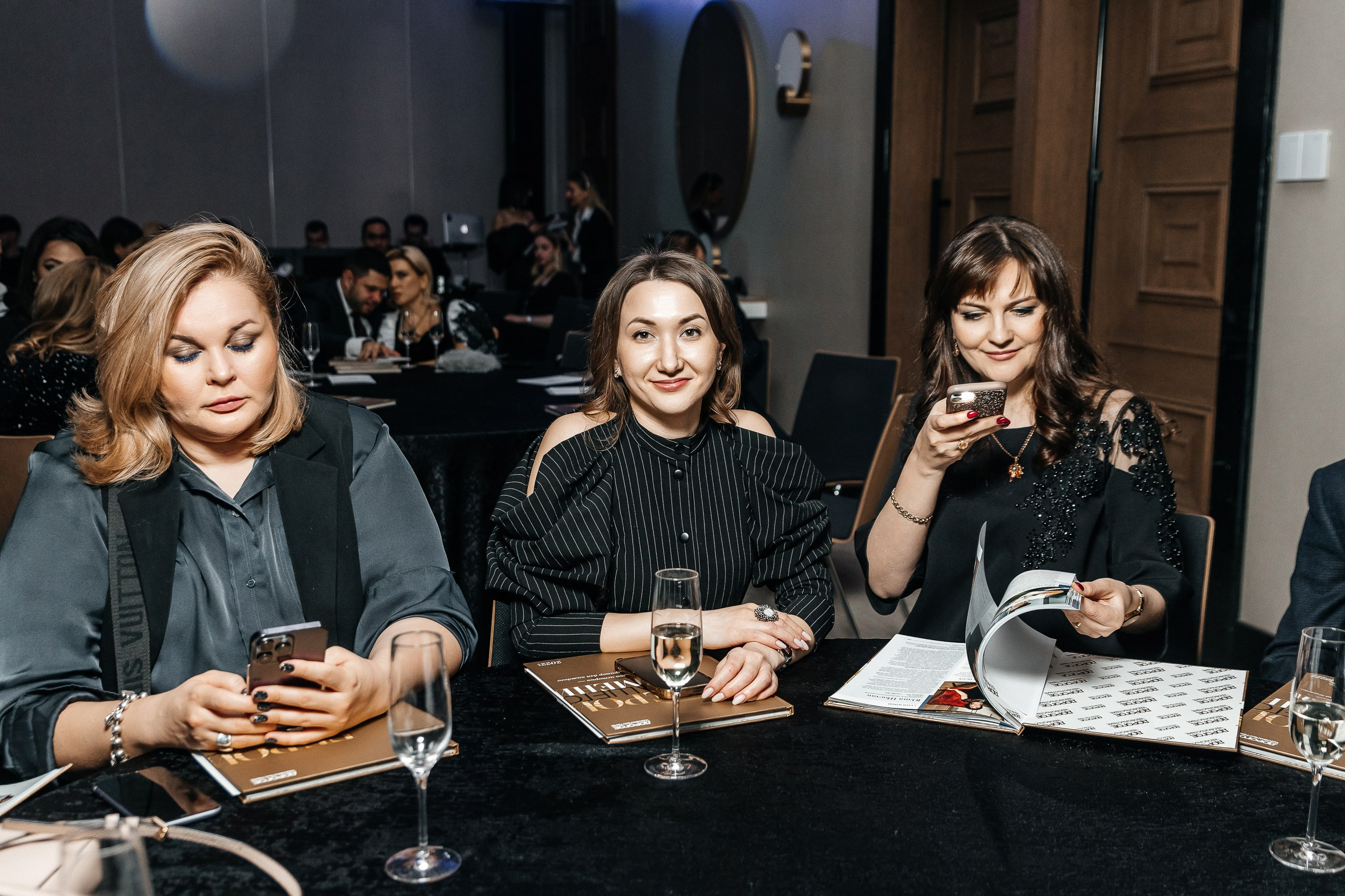 ПРЕЗЕНТАЦИЯ КНИГИ «ГЕРОИ НАШЕГО ВРЕМЕНИ». Свадебный и репортажный фотограф в Ростове-на-Дону Павел Кислов