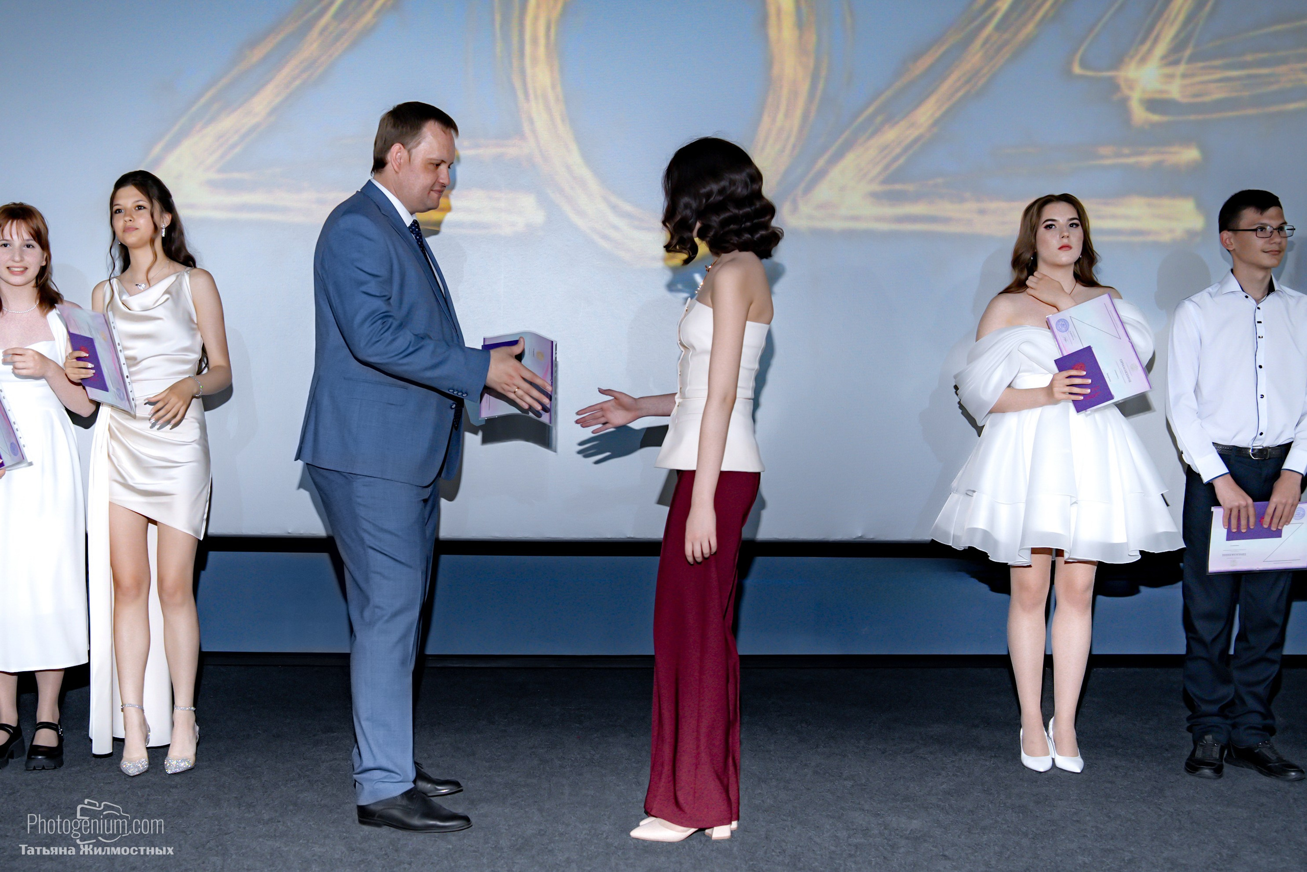 Выпускной 9"Д» класс школа № 35. Фотограф Нижний Новгород Татьяна Кейод