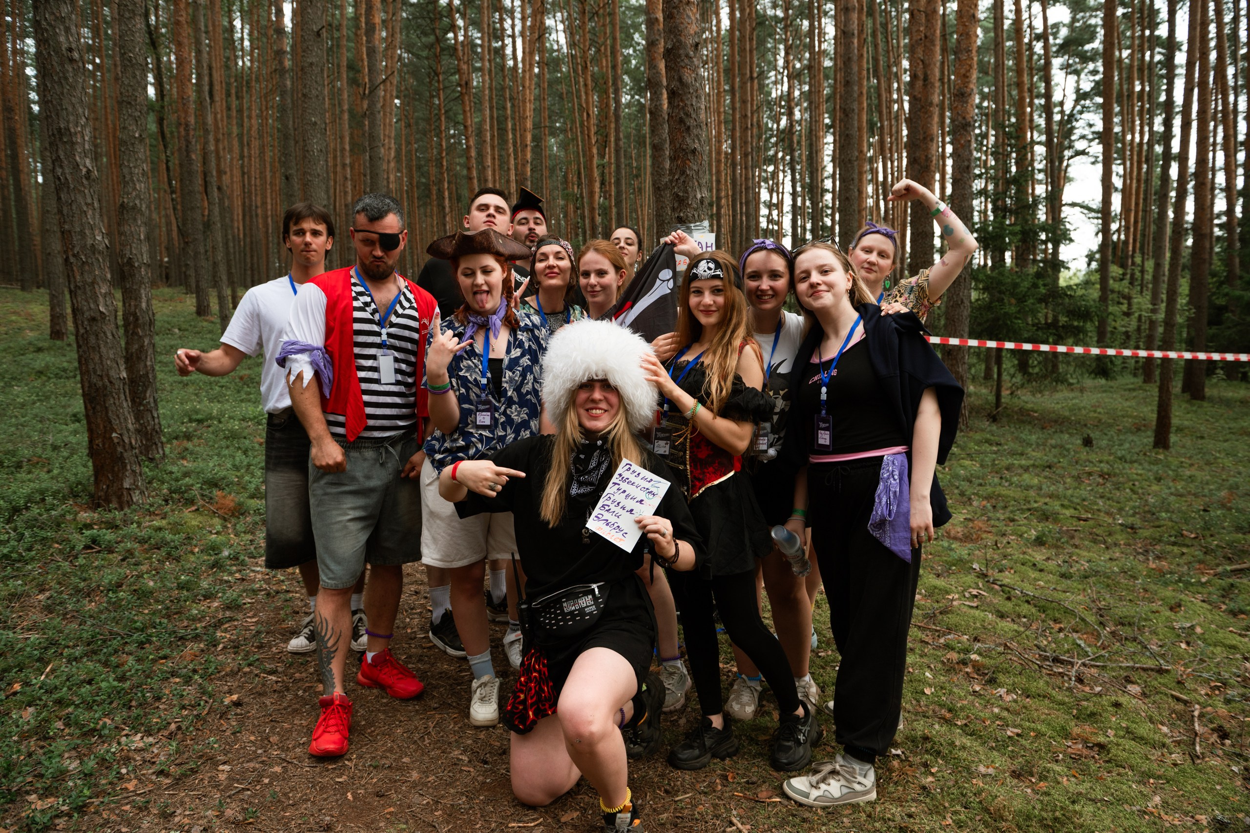 Лагерь пиратов для взрослых на острове на Волге. Фотограф Сергей Красильников