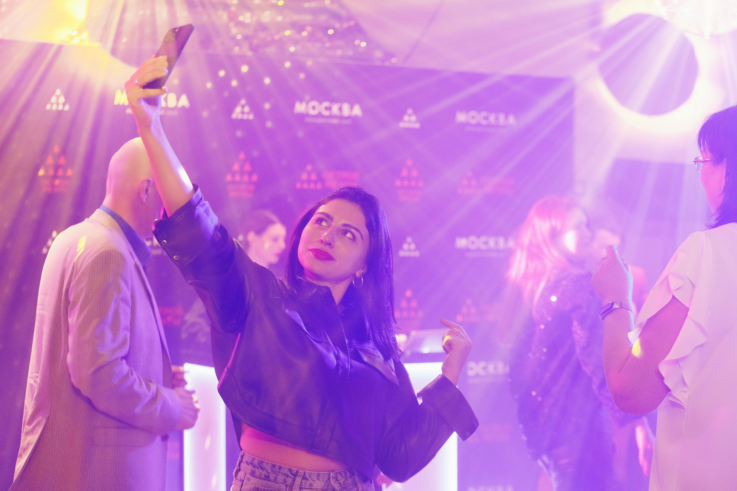 Открытие ресторана Baleno в Острове мечты. Репортажный фотограф на мероприятие в Москве Алексей Терентьев