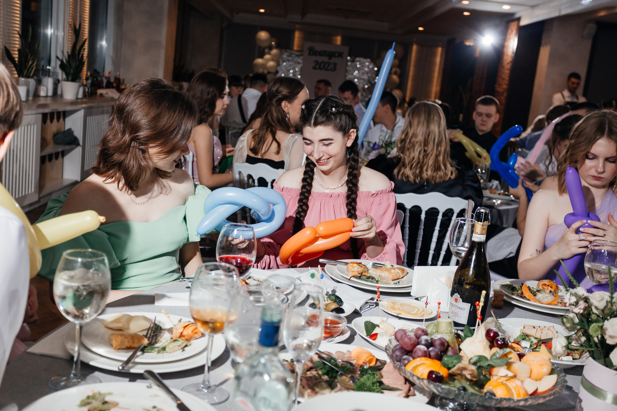 Выпускной 11 «А». Школа № 42. Свадебный фотограф в Краснодаре Николай Крауз