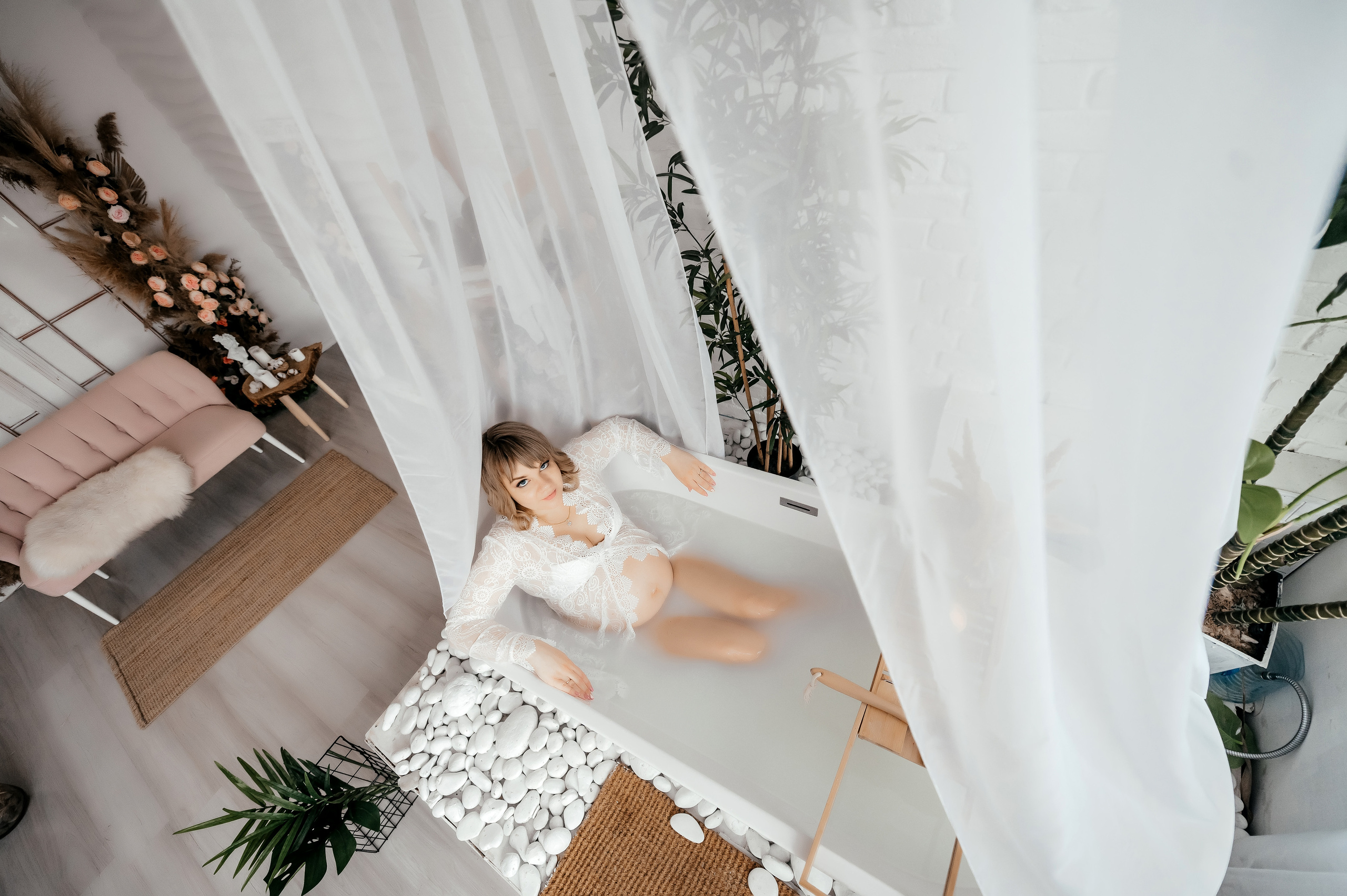 Иван + Алёна, фотостудия Location. Свадебный и семейный фотограф Виктория Носачёва. Щелково, Москва и МО