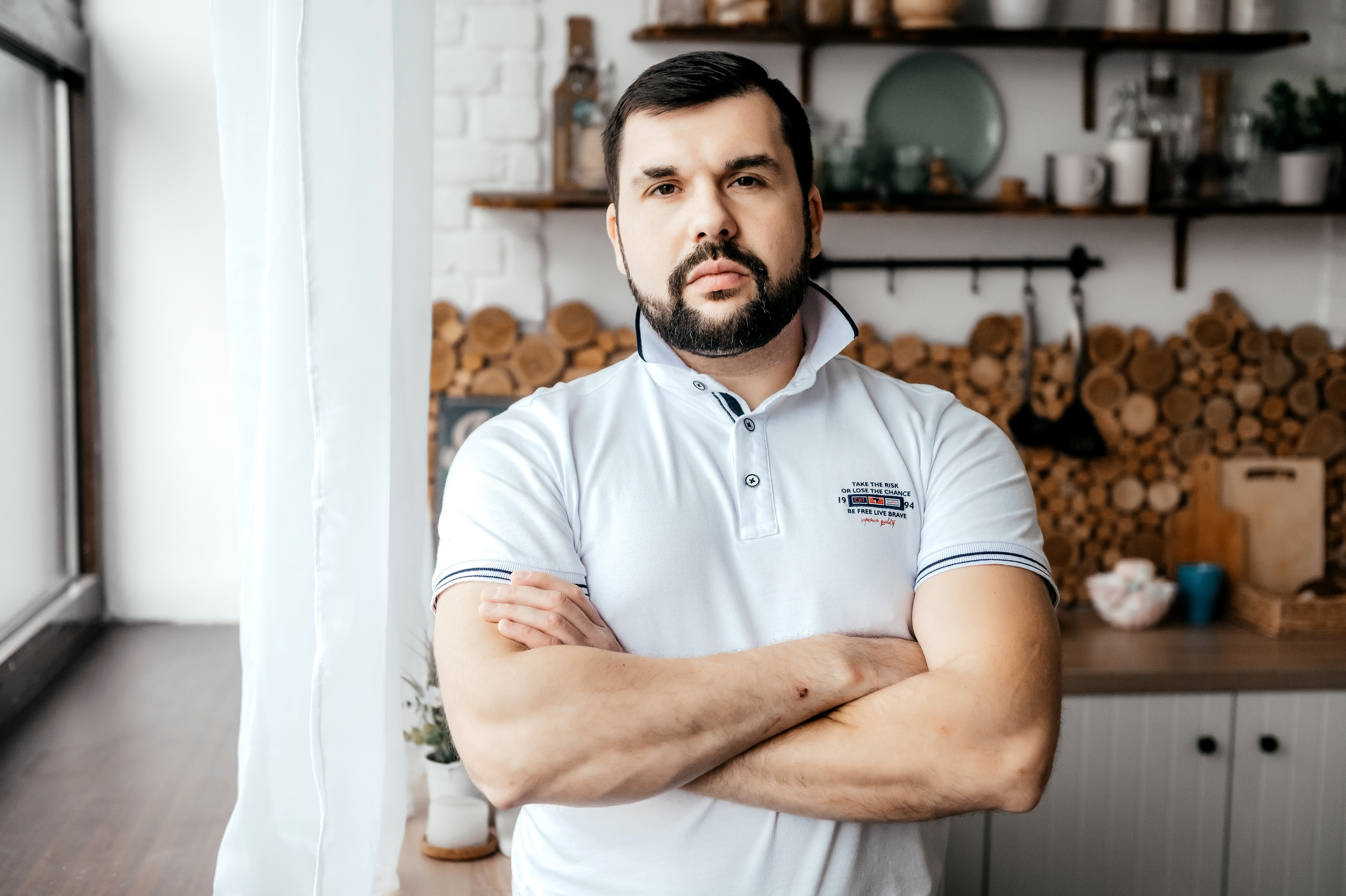 Иван + Алёна, фотостудия Location. Свадебный и семейный фотограф Виктория Носачёва. Щелково, Москва и МО