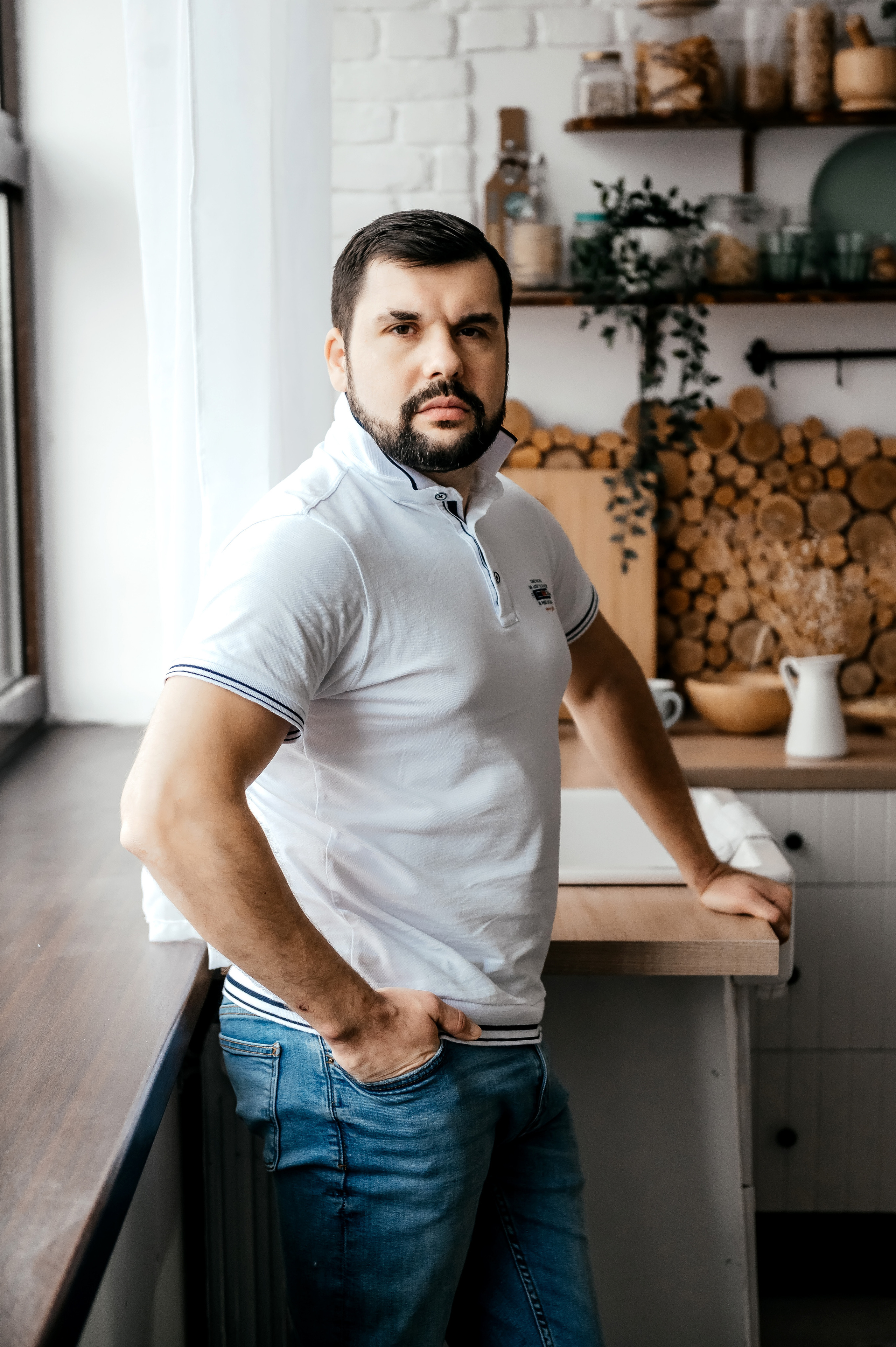 Иван + Алёна, фотостудия Location. Свадебный и семейный фотограф Виктория Носачёва. Щелково, Москва и МО