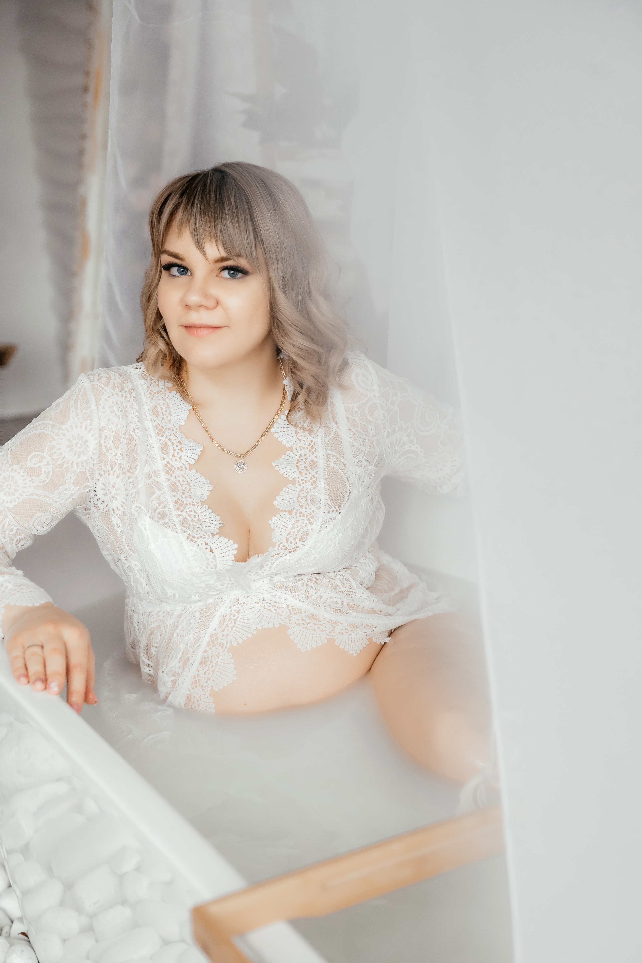 Иван + Алёна, фотостудия Location. Свадебный и семейный фотограф Виктория Носачёва. Щелково, Москва и МО