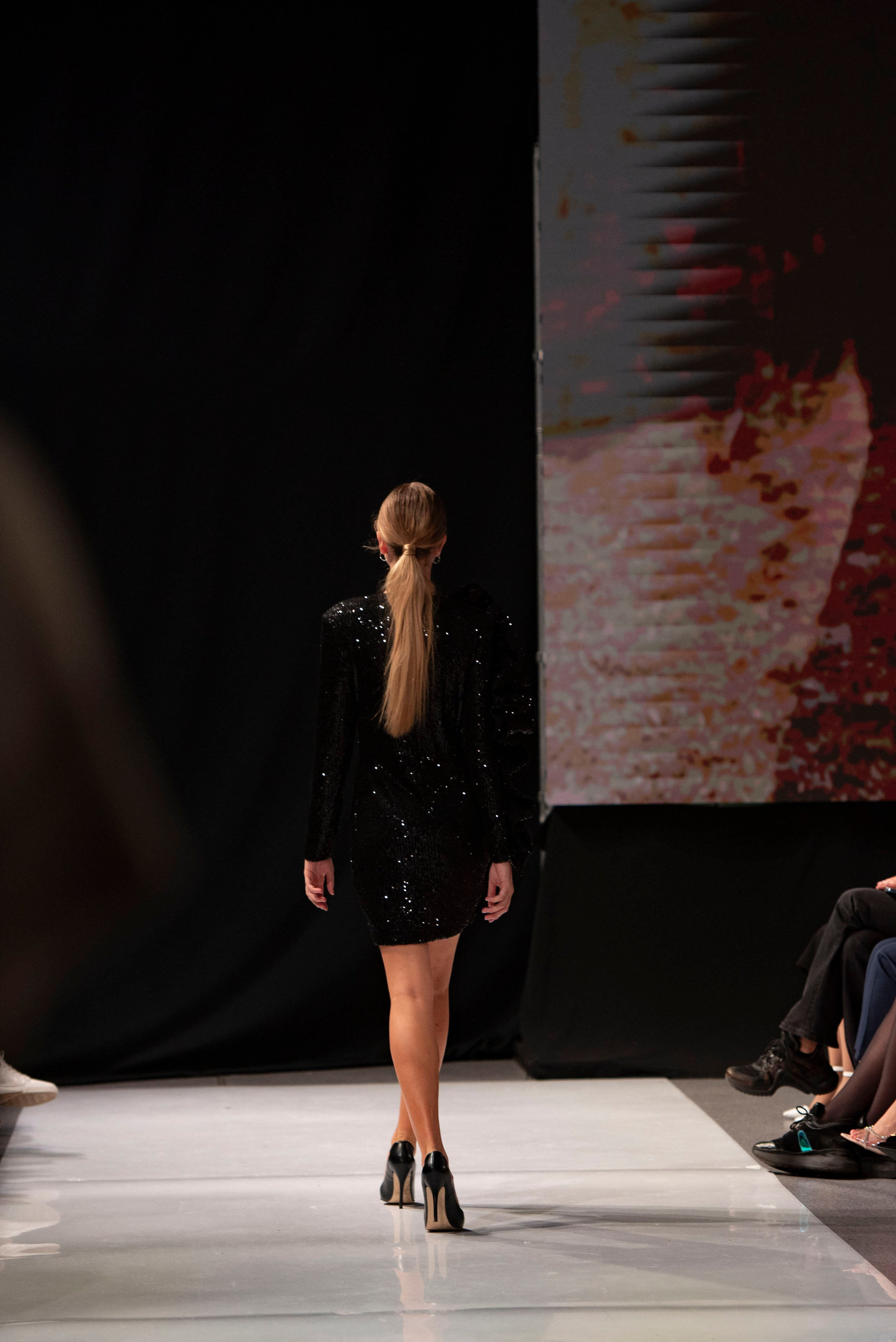 Фотограф на модельный показ. Свадебный, семейный, фэшн фотограф, школьный фотограф в Сочи