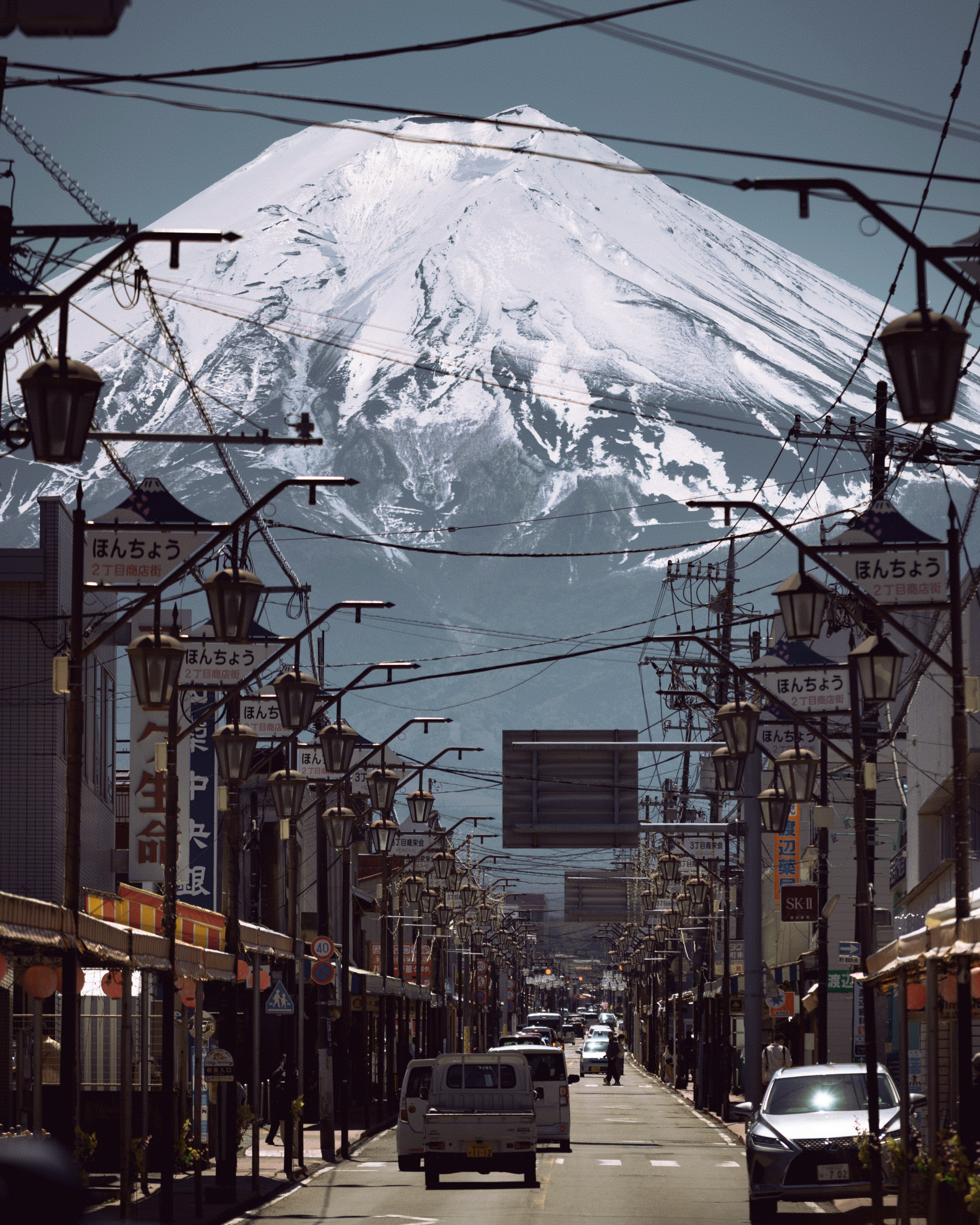 Japan. Photographer in Tokyo Anatolii Ozarto