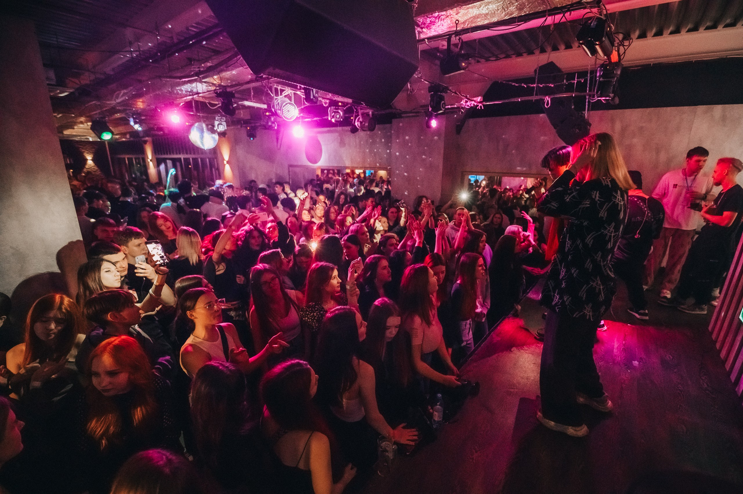 8 MARCH WOMENS DAY PARTY. Фотограф в Кемерово Владислав Шульц