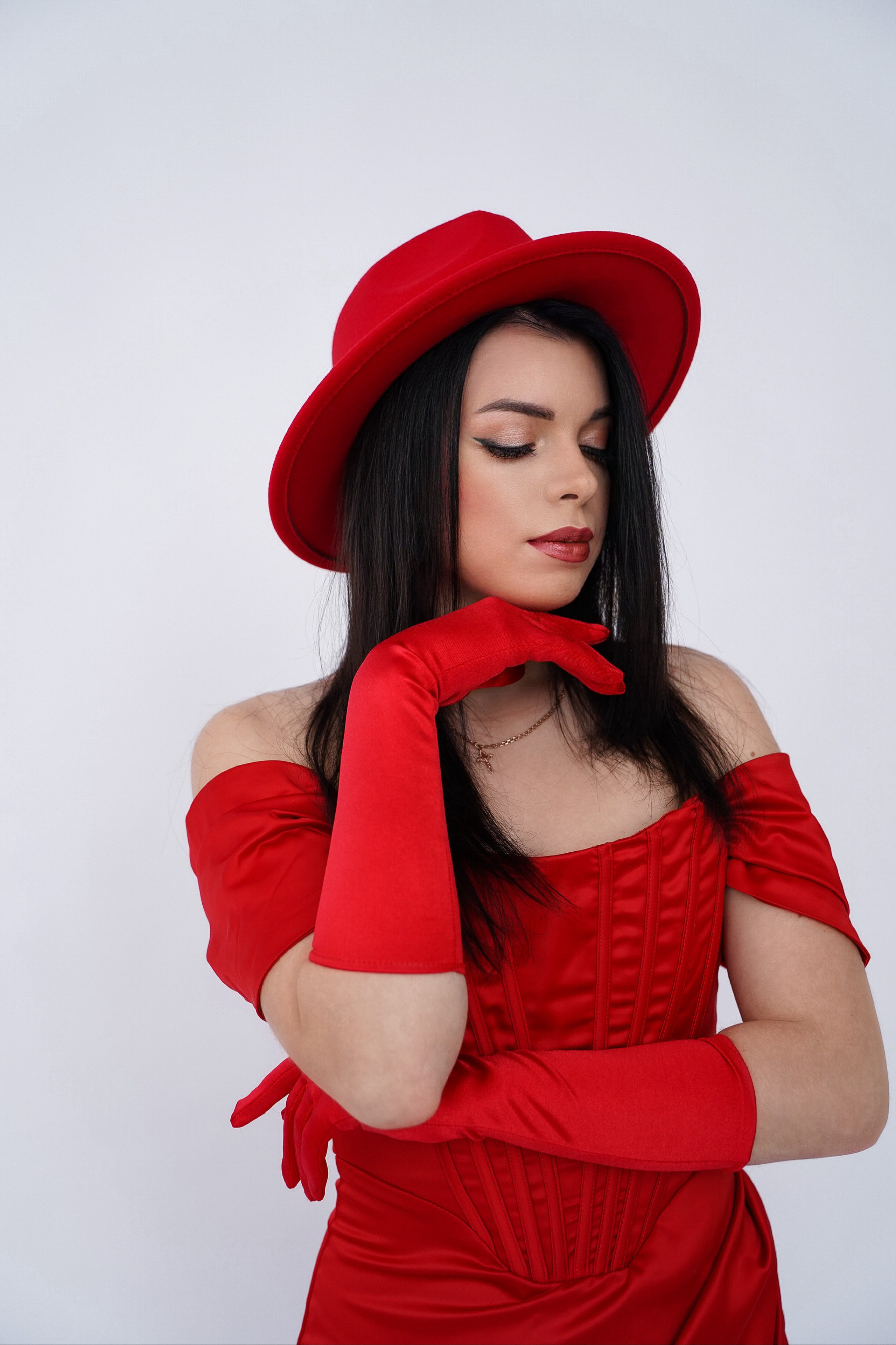 VERA. Фотограф Москва, визуальный менеджер Дарья Шевченко