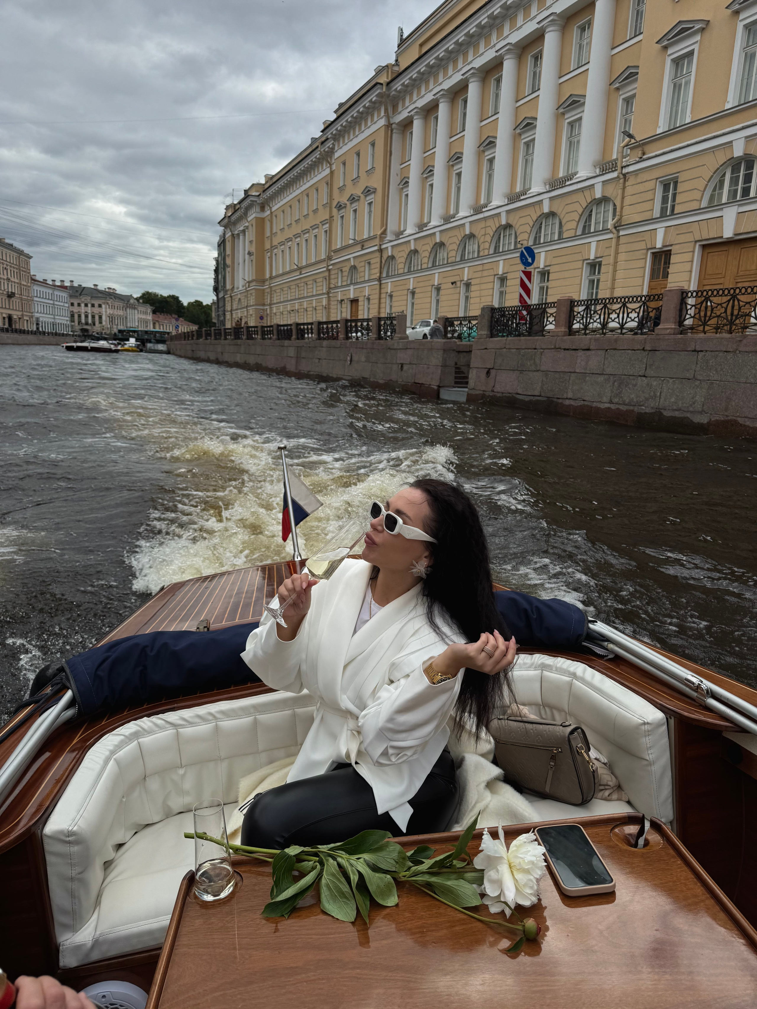 Ольга и Мария. Утонченный фотограф в Санкт-Петербурге Ксения Пелевина