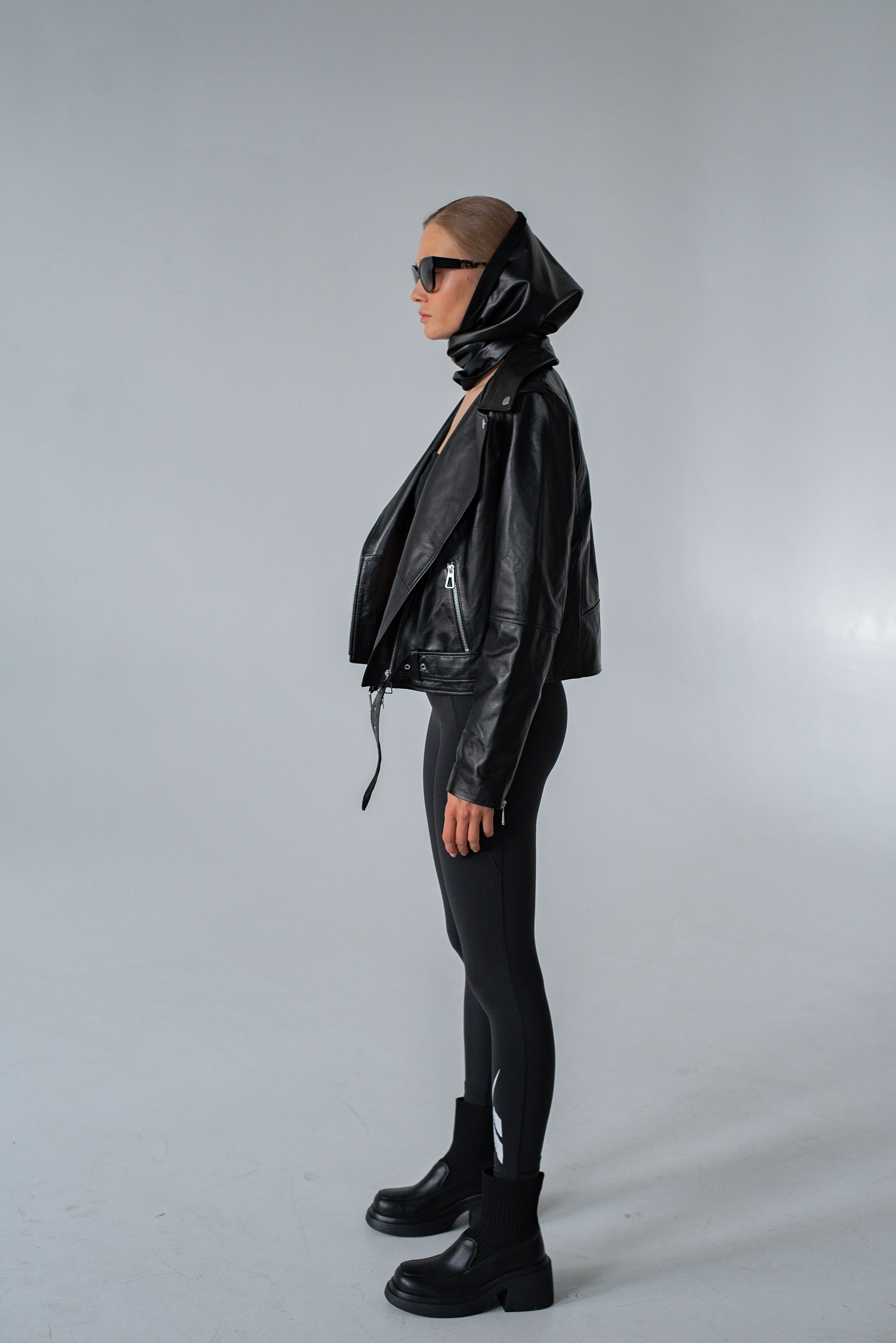 Куртки (фон). Контент фотограф в Москве Лихачева Ксения