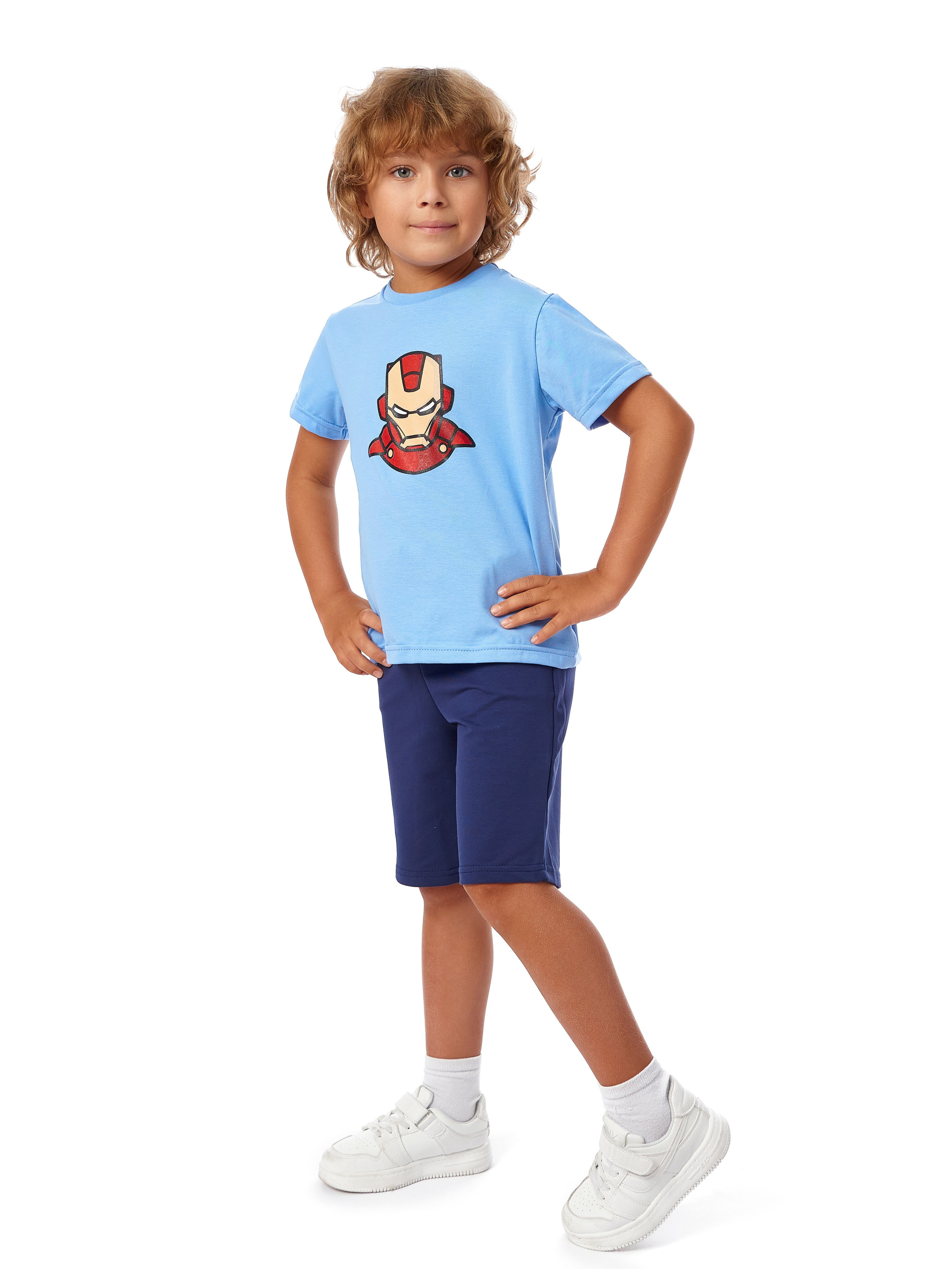 Детские костюмы. Каталожный предметный фотограф