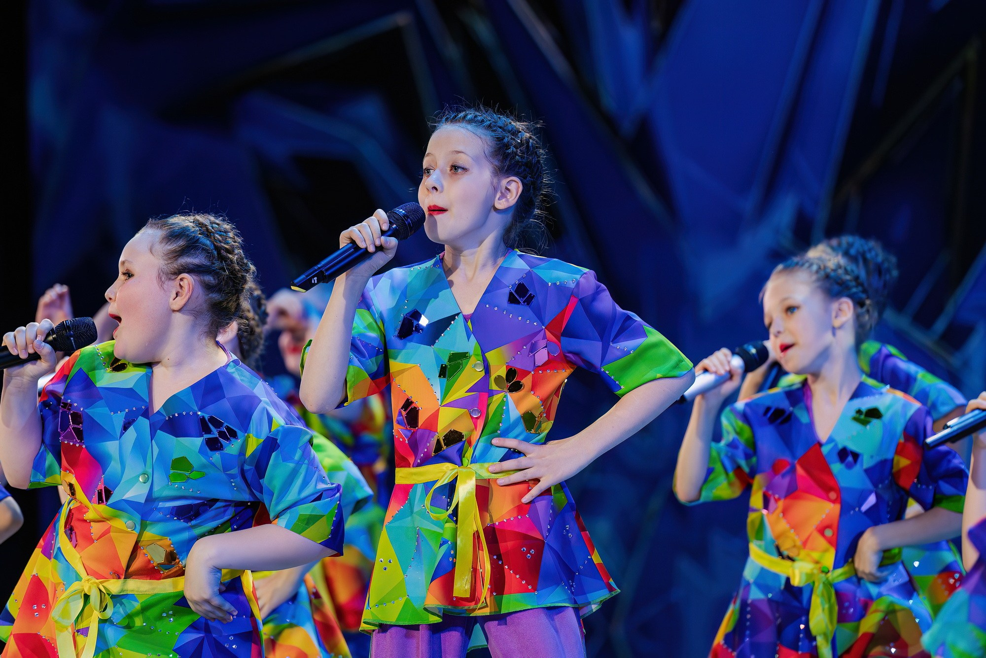 Отчетный концерт Образцового коллектива Алтая театра эстрадной песни «Созвездие». Свадебный и репортажный фотограф Никита Сницарев в Барнауле