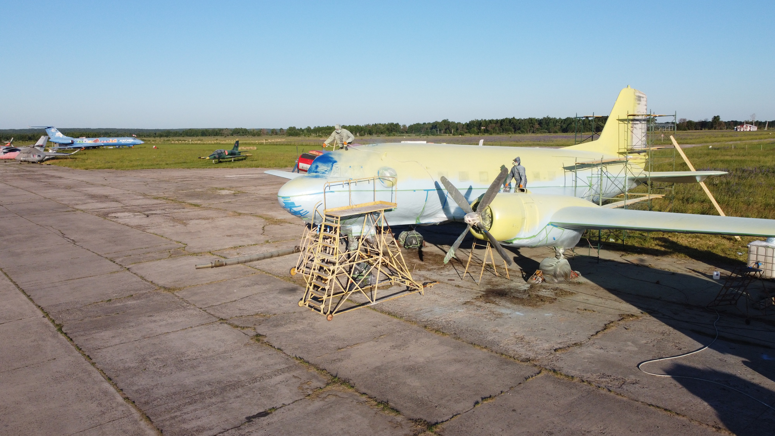 Ил-14Т «Голубая Мечта» — покраска (2022г). Фотоальбом показывающий увлекательный мир авиации и мир медведей Андрея Иванова