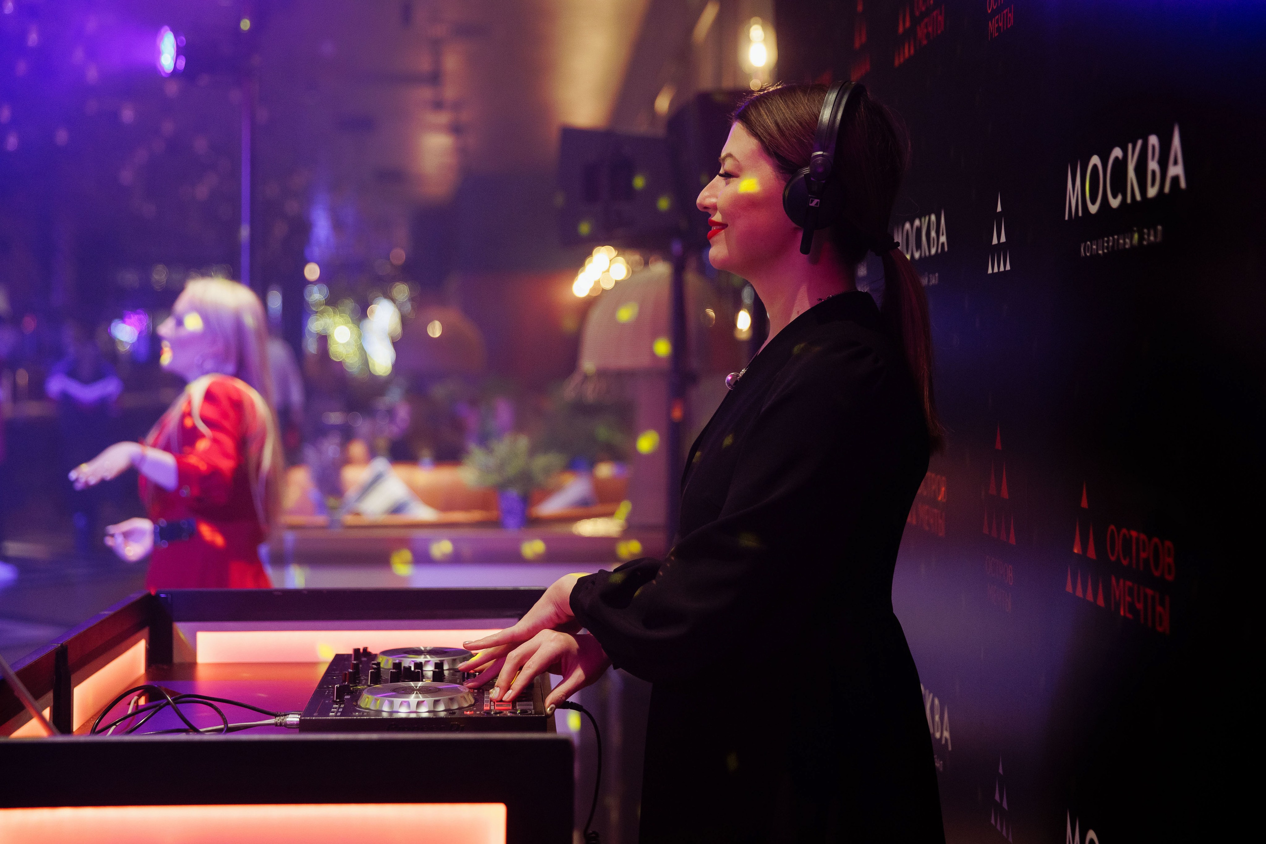 Открытие ресторана Baleno в Острове мечты. Репортажный фотограф на мероприятие в Москве Алексей Терентьев