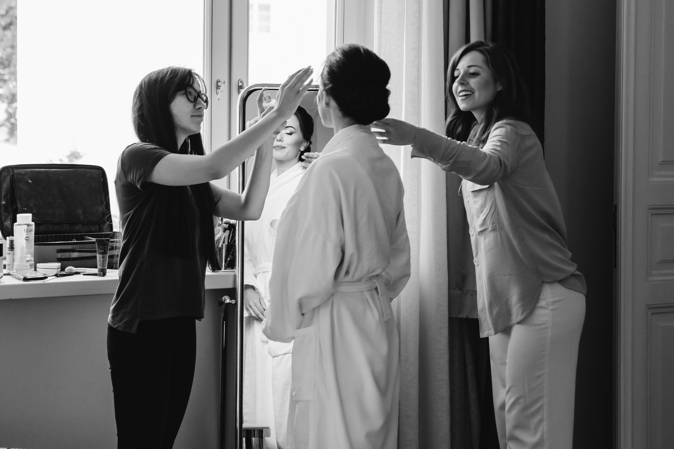 Alex & Julia. Wedding Photographer