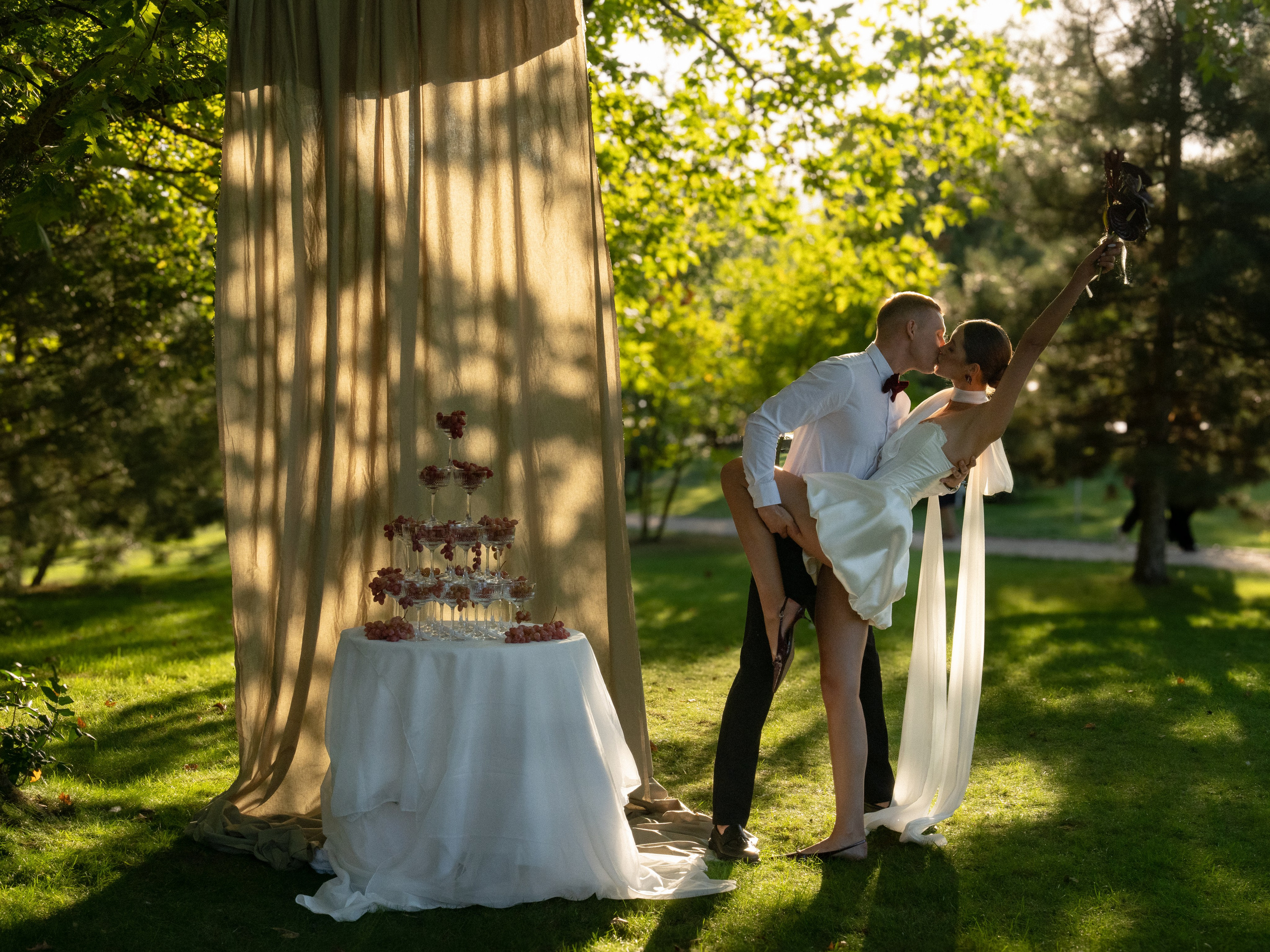 Свадебная прогулка. Свадебный фотограф Виктория Роса
