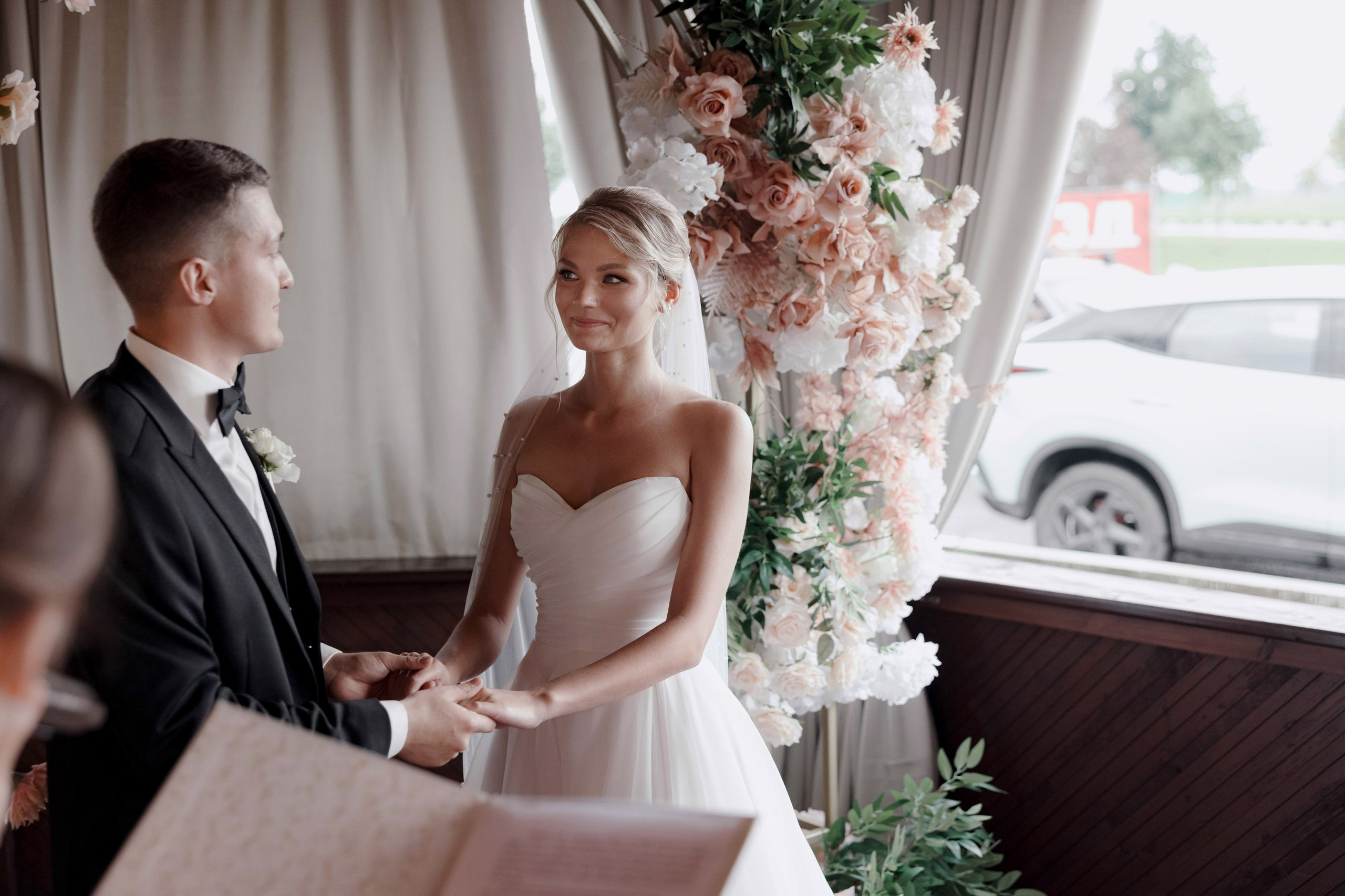 Александр и Валерия. Свадебный фотограф и видеограф Юрий и Эля Дубинины