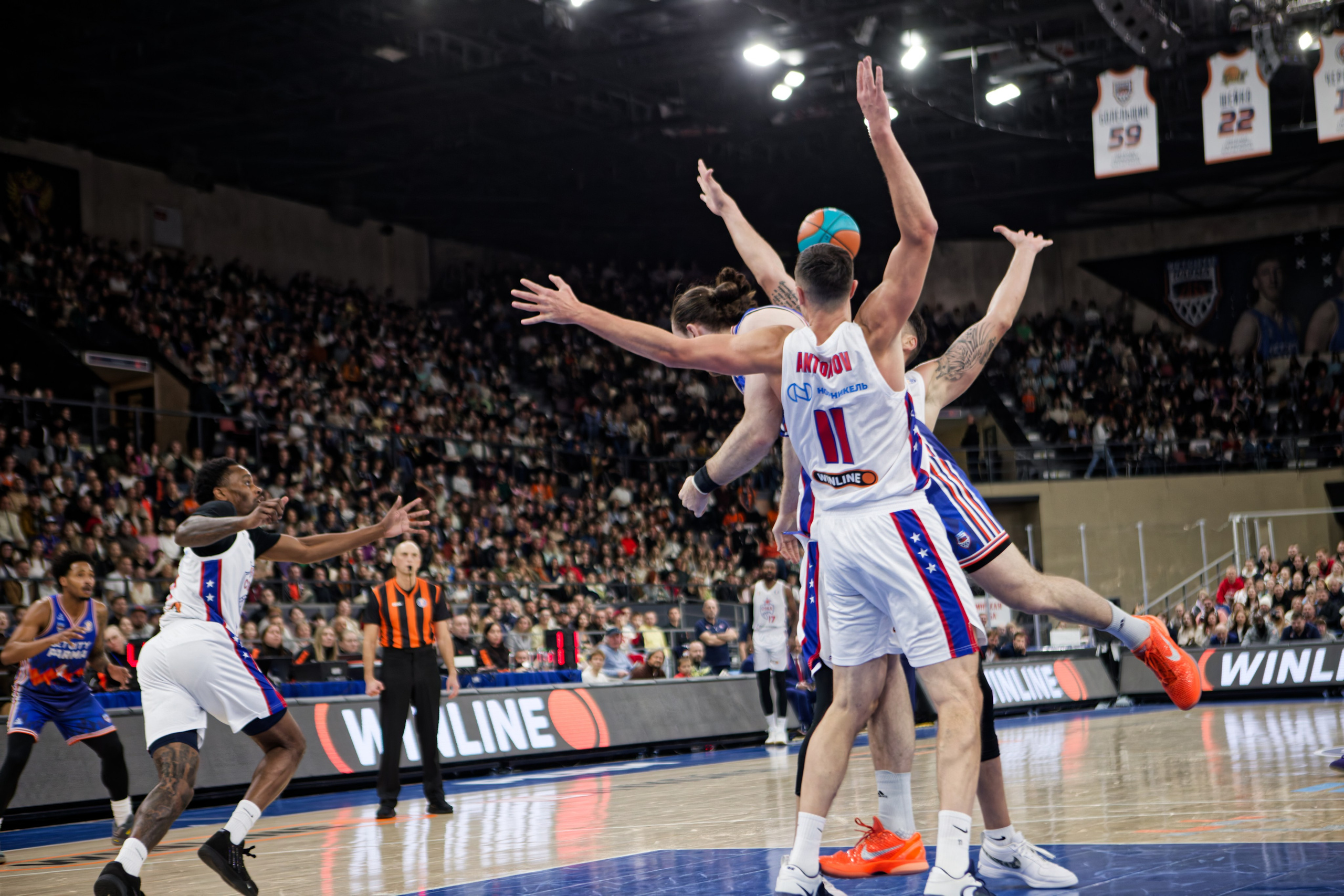 Баскетбол профессиональный. Репортажный и спортивный фотограф в г. Пермь Зильберг Павел