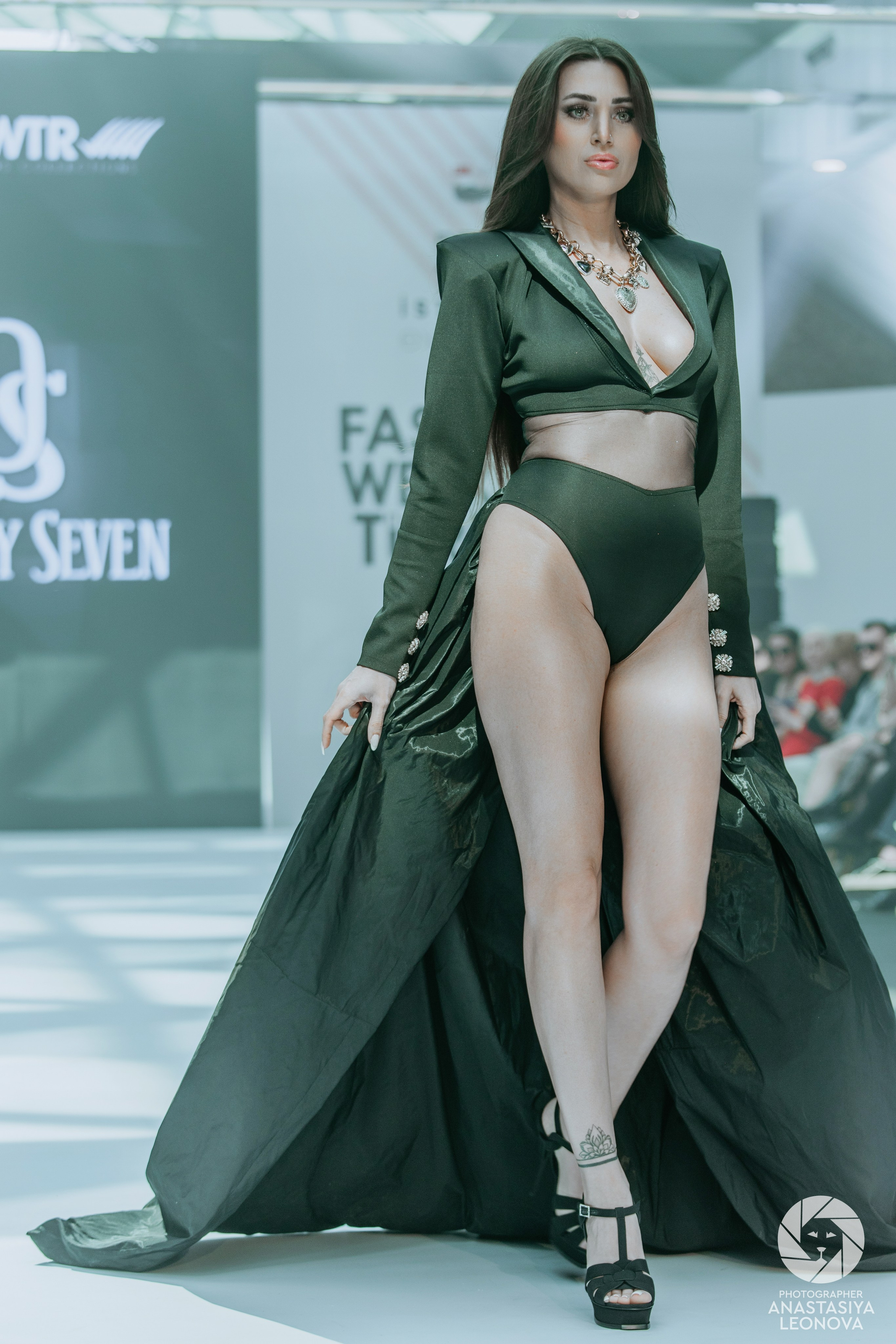 Fashion Week Türkiye [spring, 2025]. Anastasia Leonowa