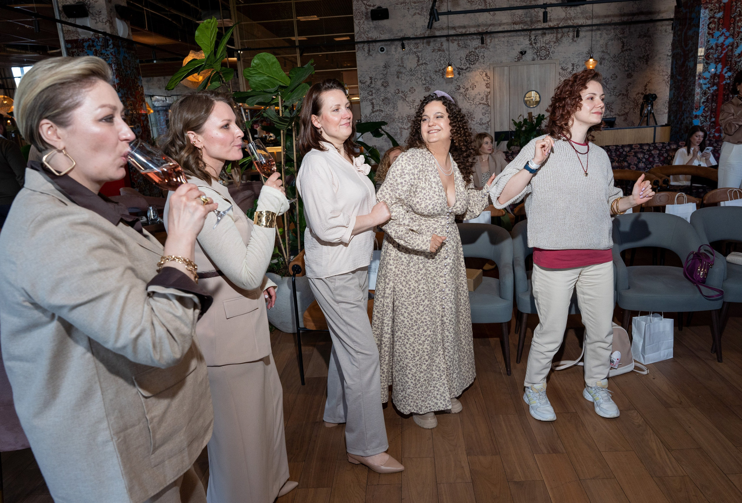 TINAoTEAM: конференция V. Портретный и репортажный фотограф в Москве Разуменко Роман