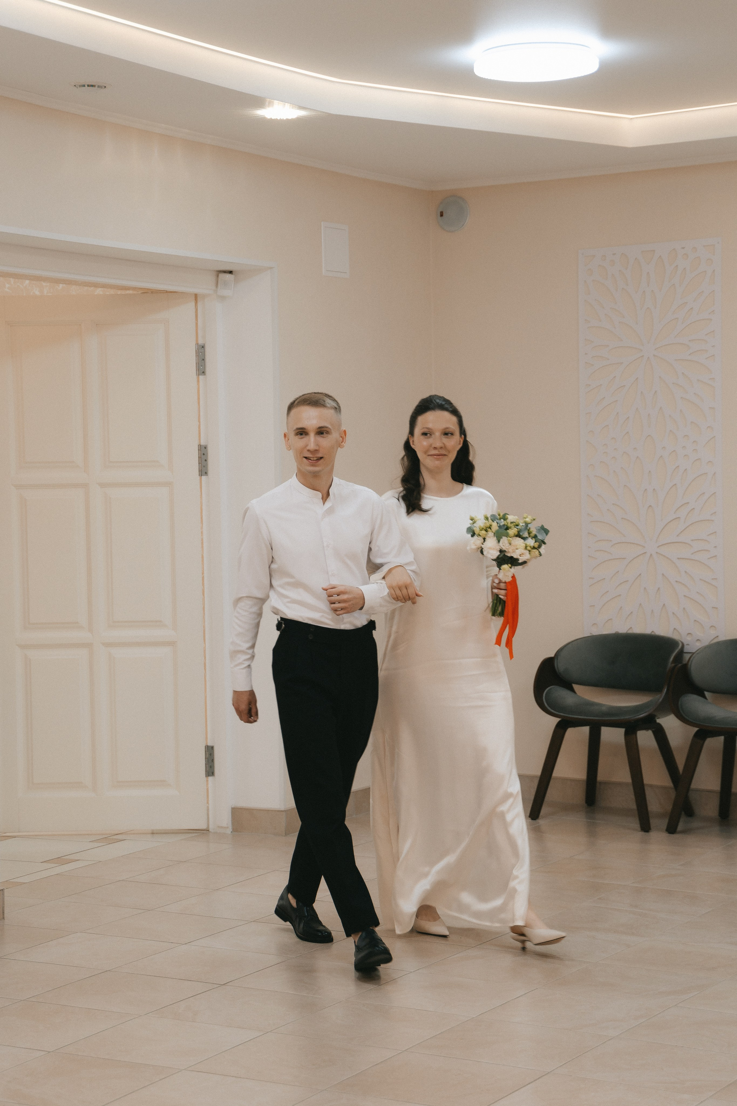 Никита и Аня в городе. Семейный, портретный фотограф Новосибирск. Оля Адова