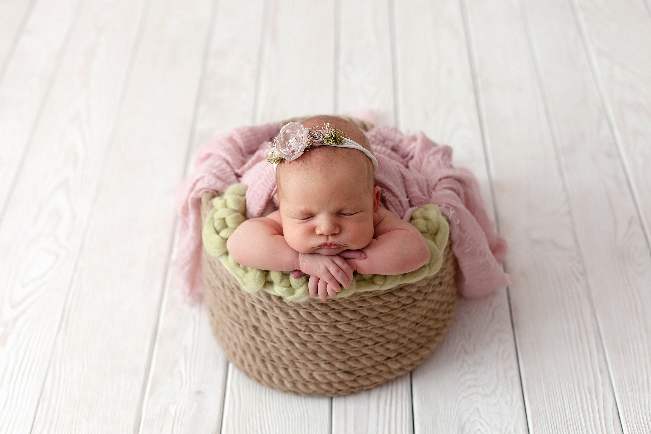 Новорожденные до 28 дней. Фотограф новорожденных в Тюмени