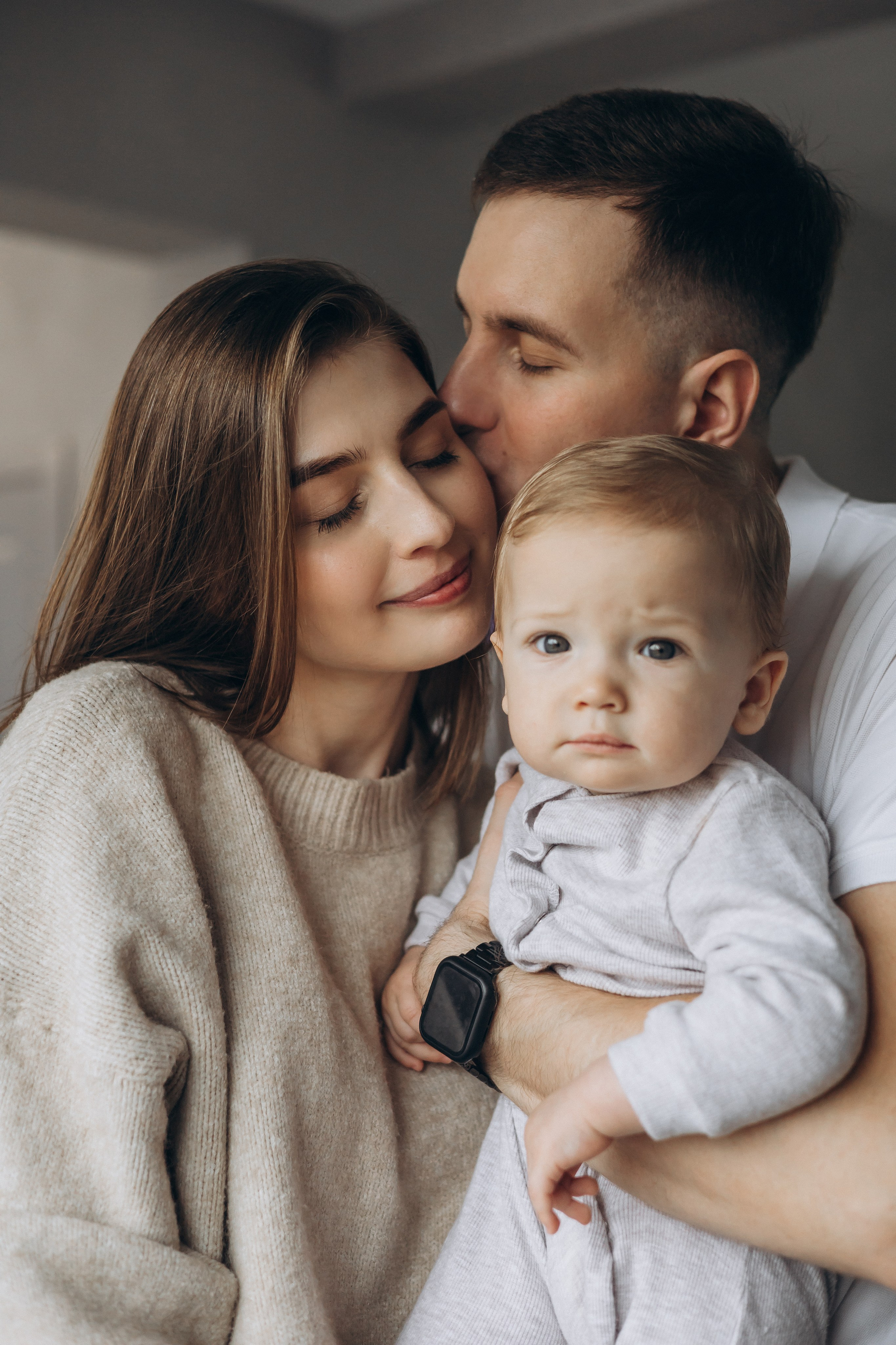 Юлия, Максим и малыш Ефим. Семейный, домашний, ньюборн фотограф Москва Цветкова Елизавета