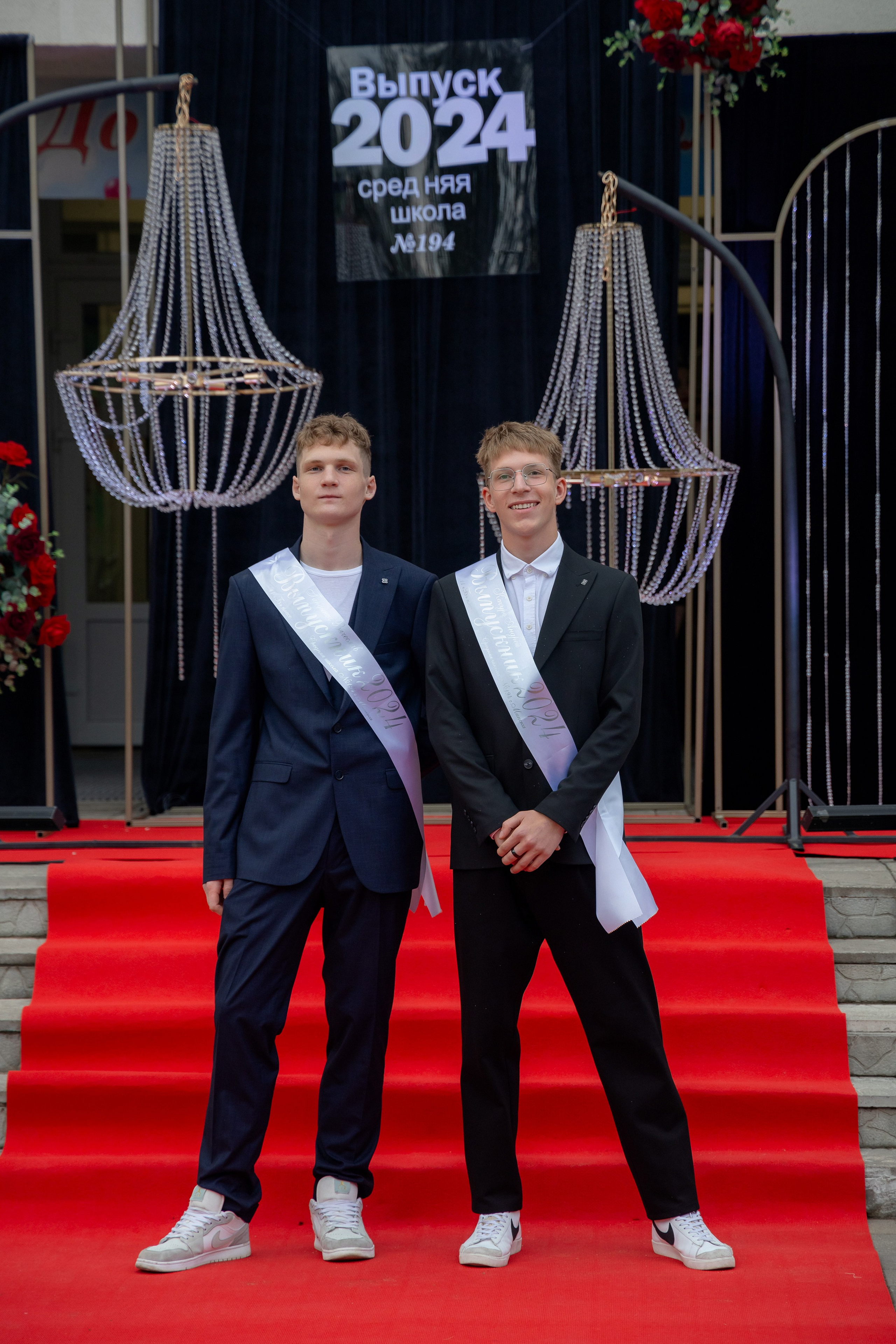 Школьный выпускной 2024 год в Соколе (Минск). Свадебный фотограф в Минске/Беларуси Сергей Спиридонов