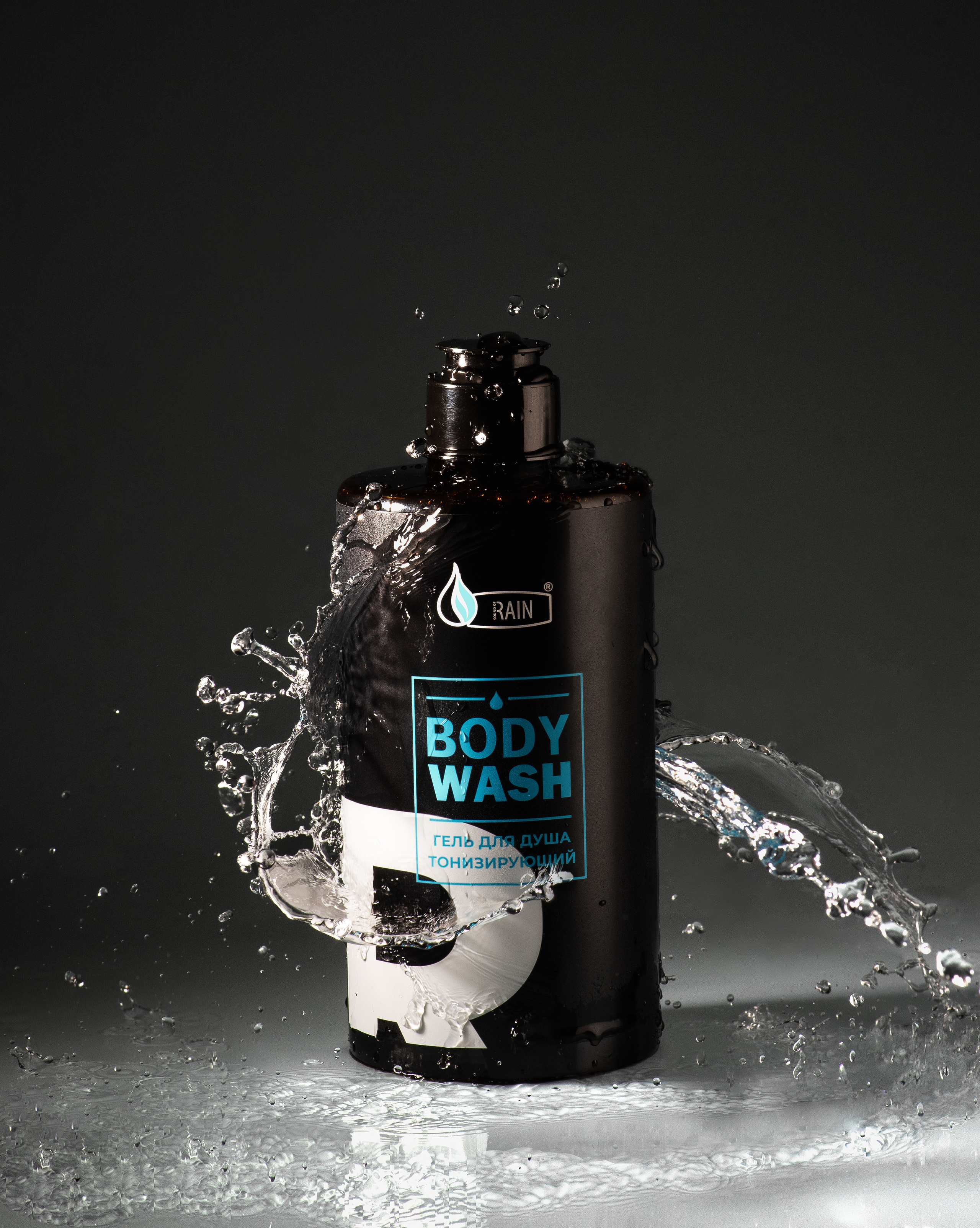 Шампунь с брызгами продающее рекламное фото для сайтов и соц сетей