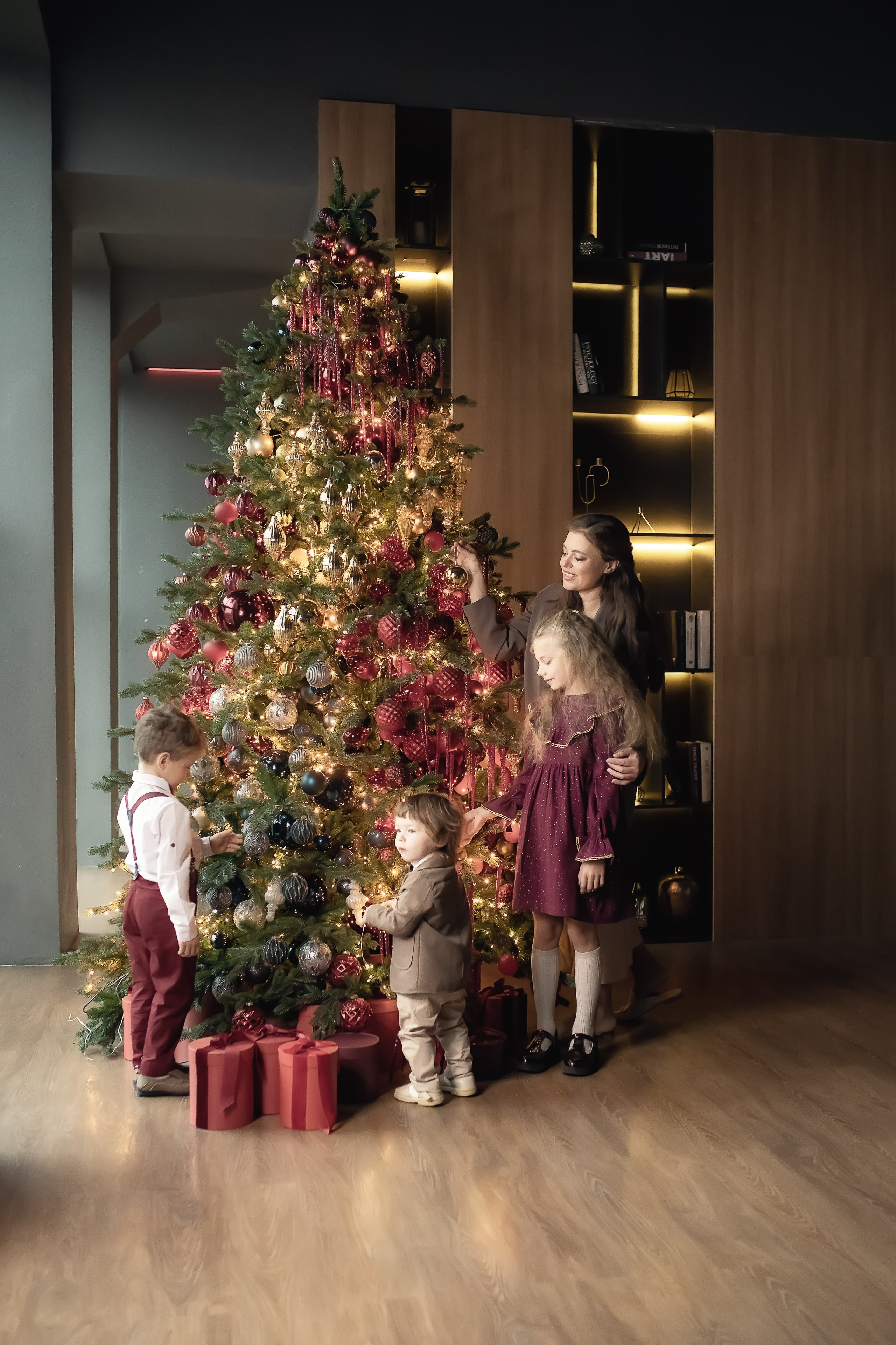 Новогодняя семейная съемка в студии. ФОТОГРАФ